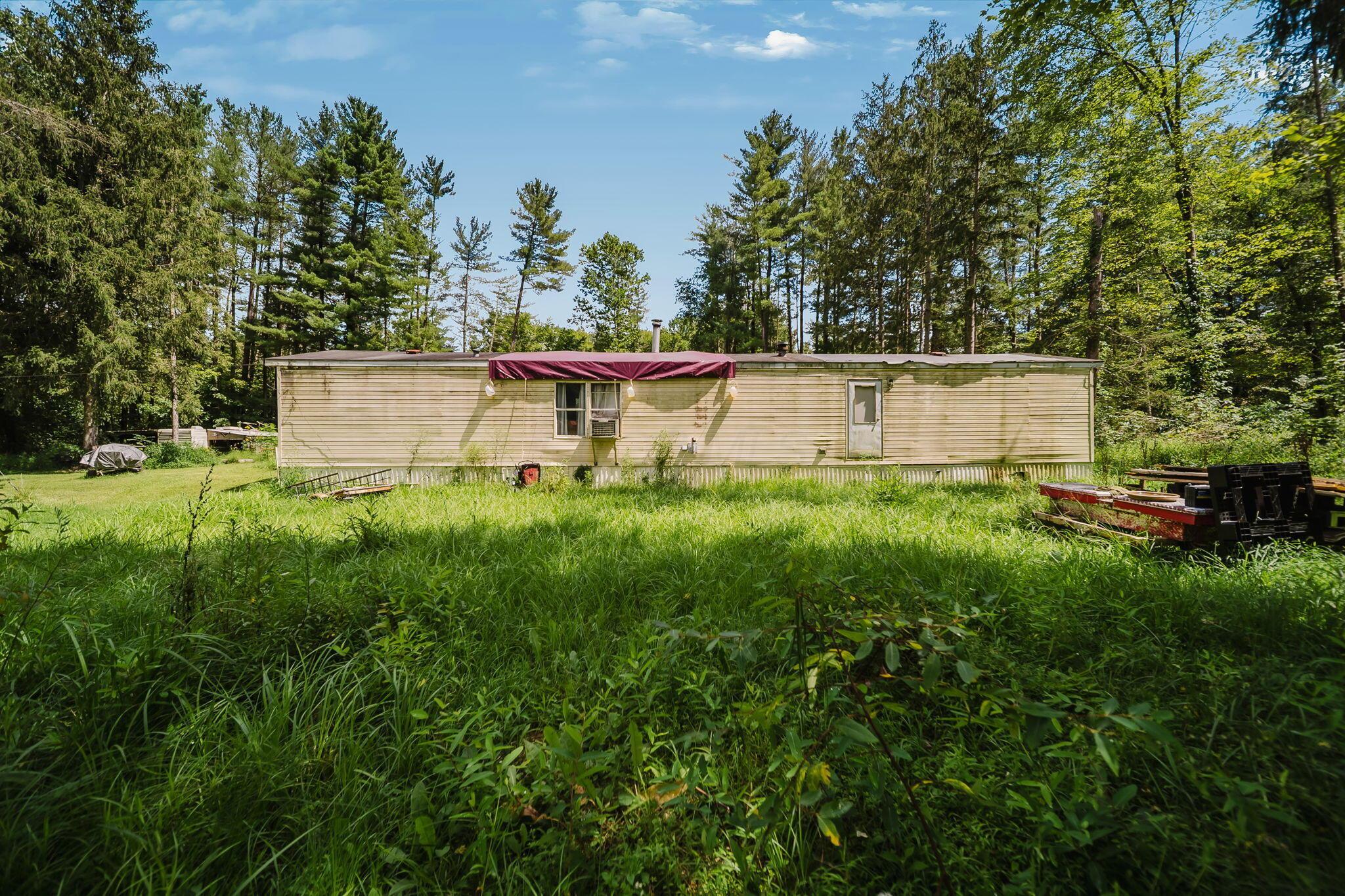 226032789 Property Photo 14