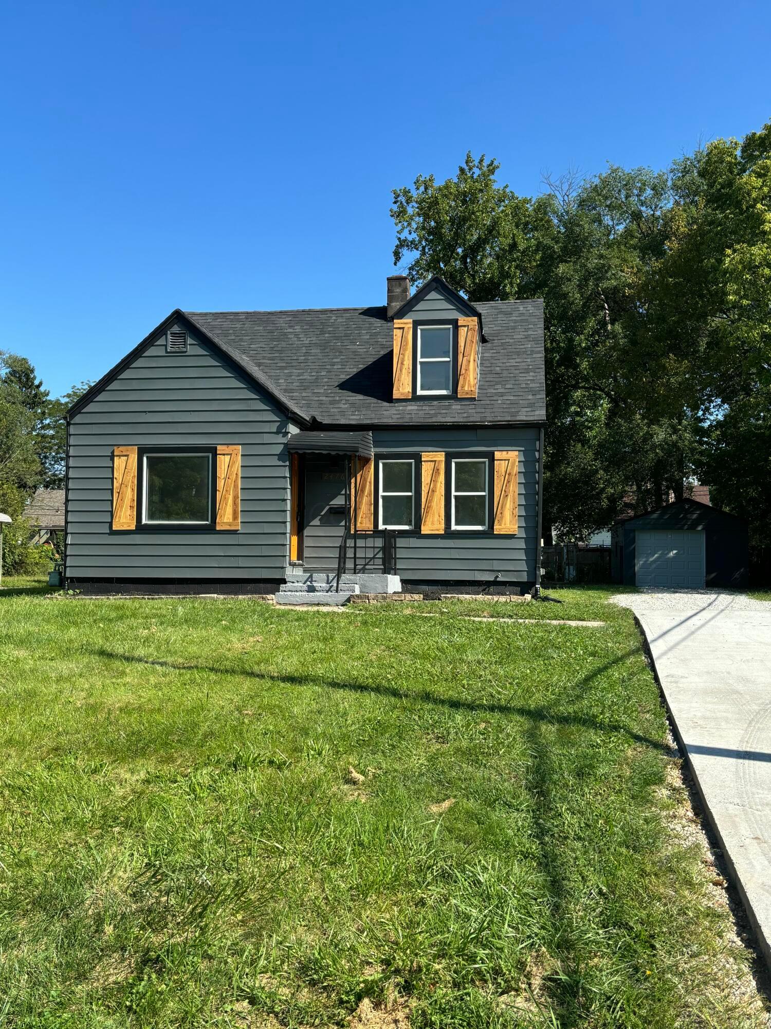 2476 Argyle Drive Property Photo 3
