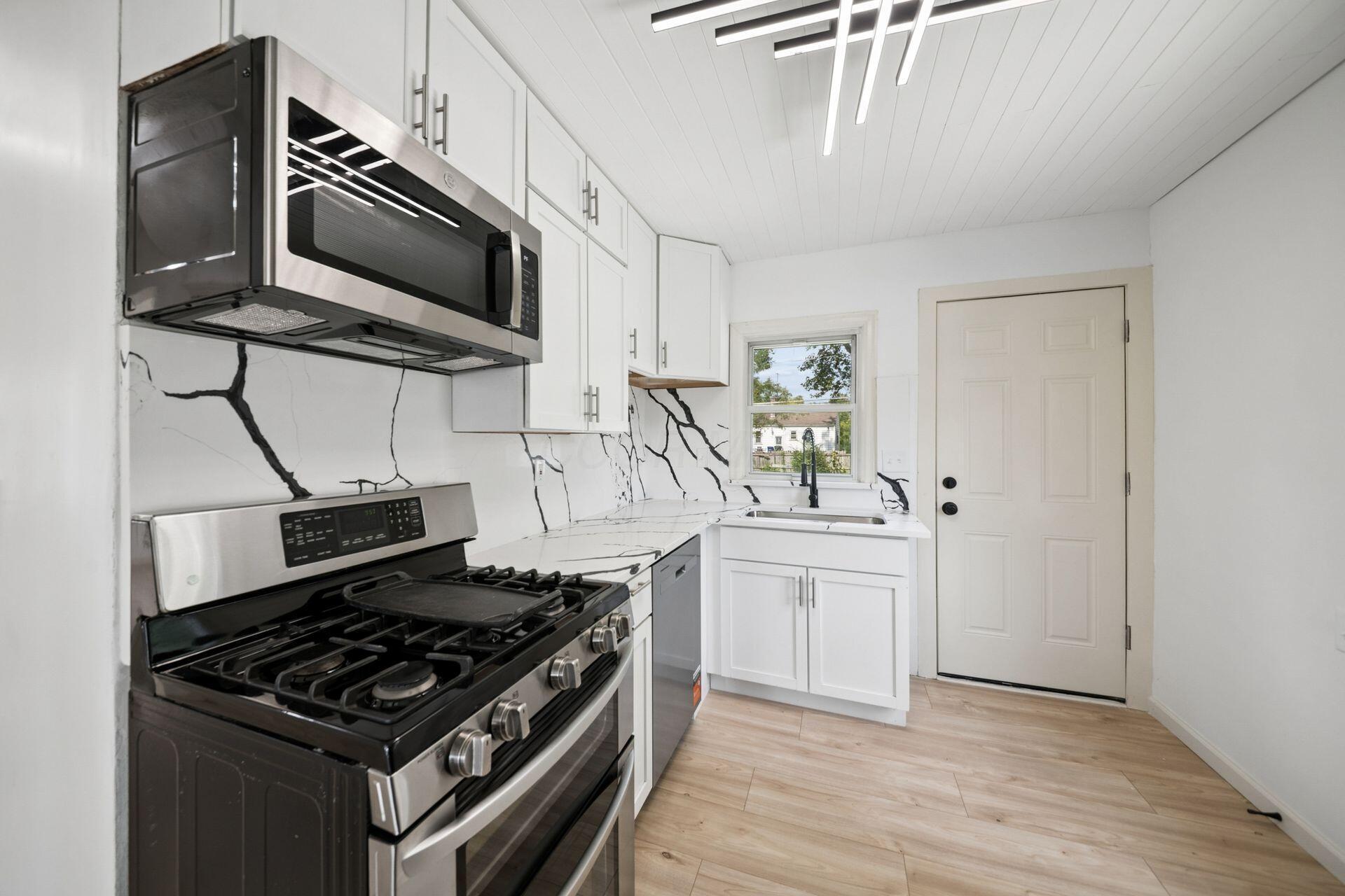 2476 Argyle Drive Property Photo 21