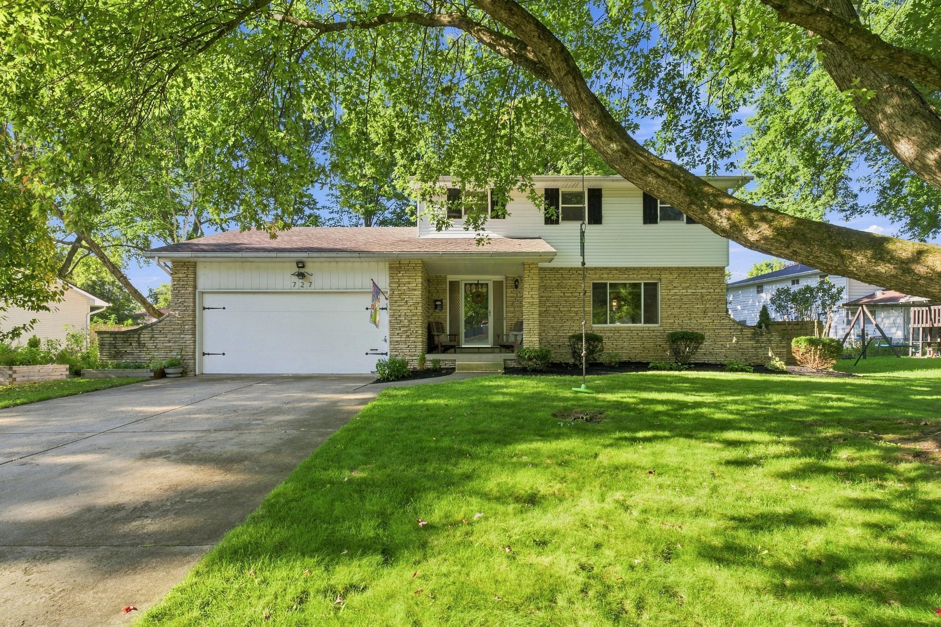 727 Old Coach Road Property Photo 1