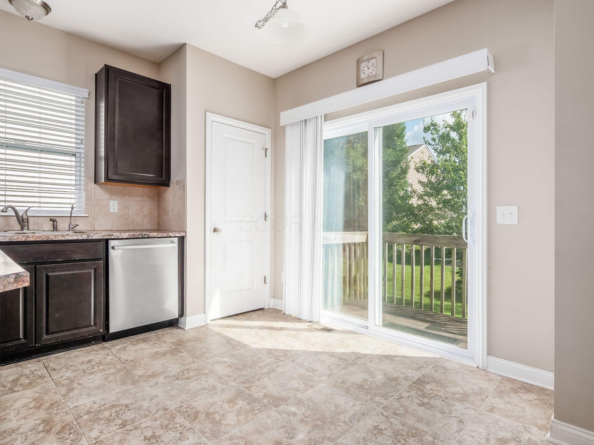 426 Josaphat Way Property Photo 6