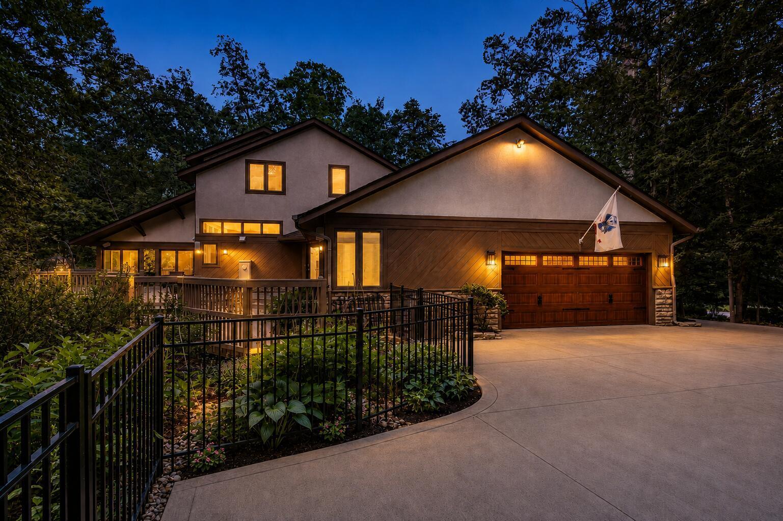 630 Woods Hollow Lane Property Photo 1