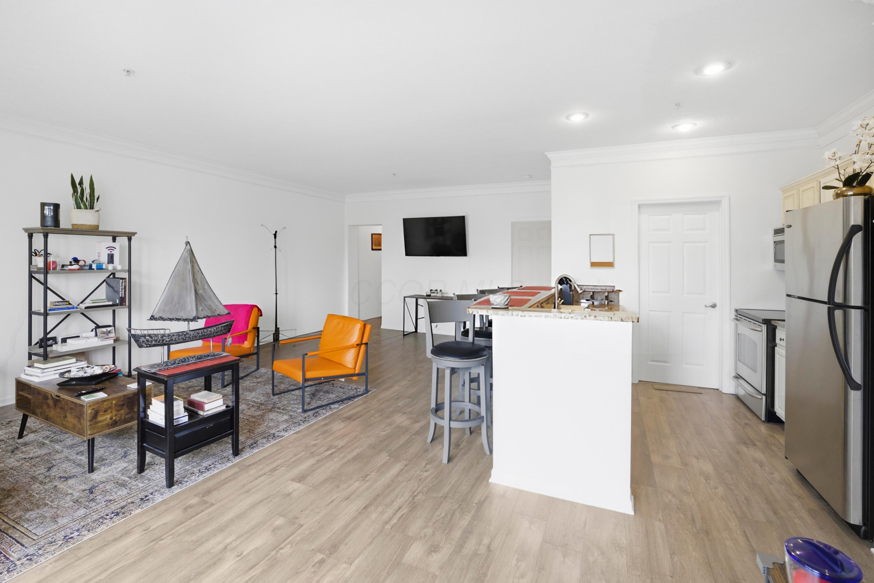 6065 Craughwell Lane Property Photo 6