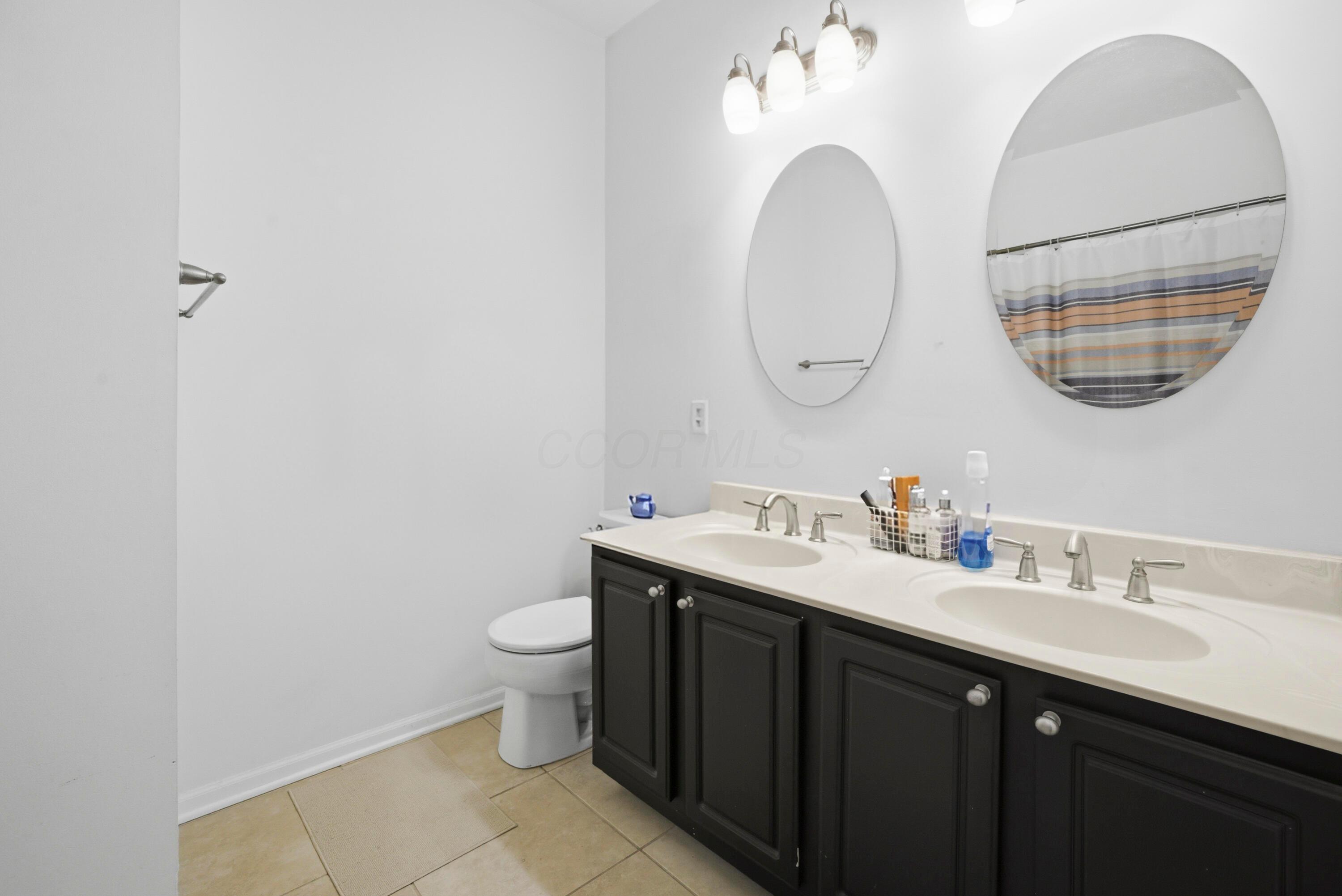 6065 Craughwell Lane Property Photo 17