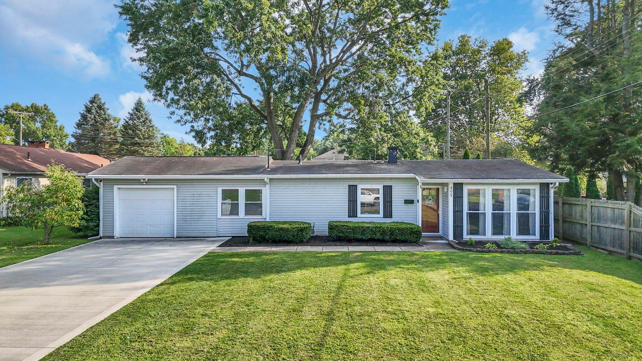 499 Leslie Drive Property Photo 1