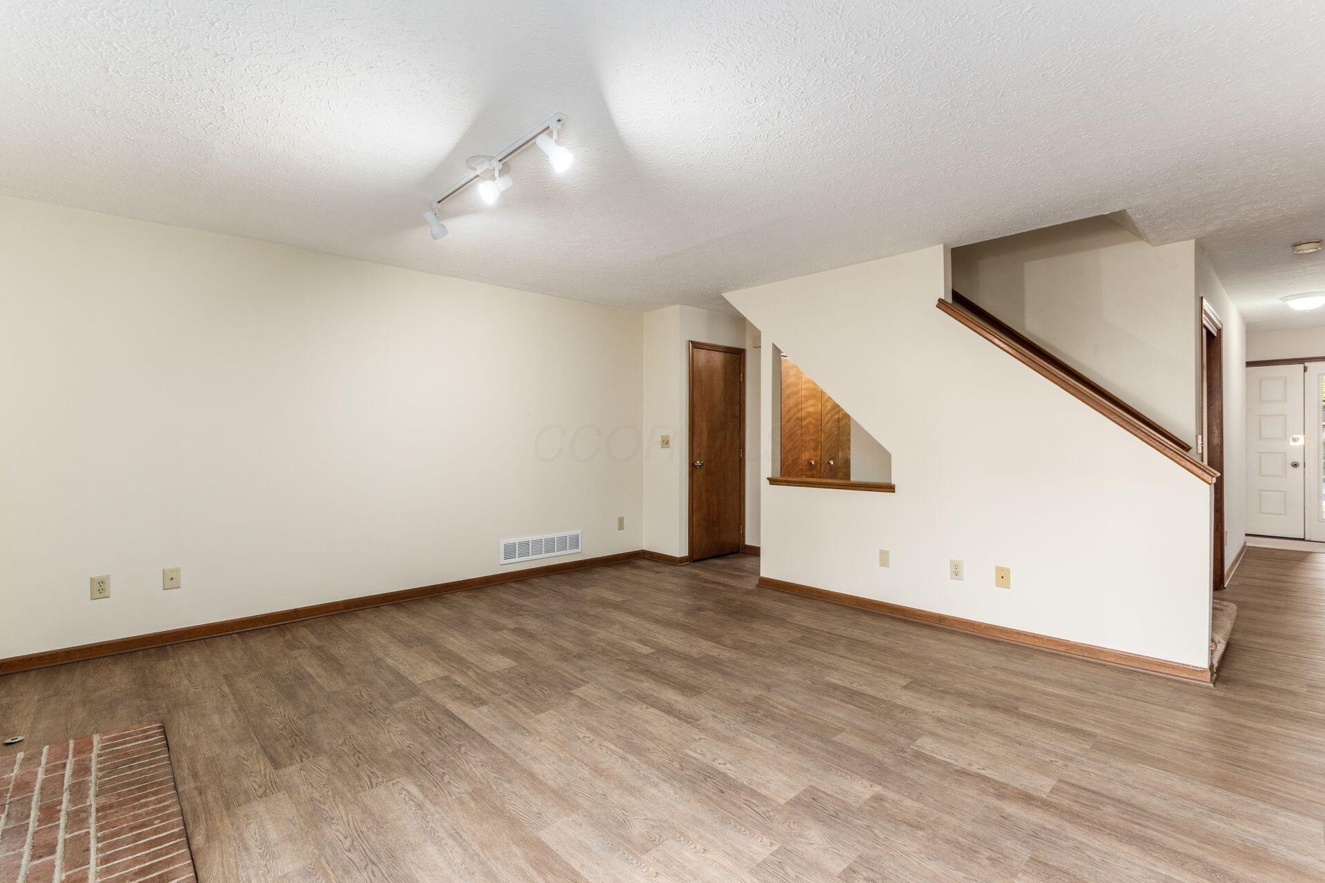 4847 Dierker Road Property Photo 5