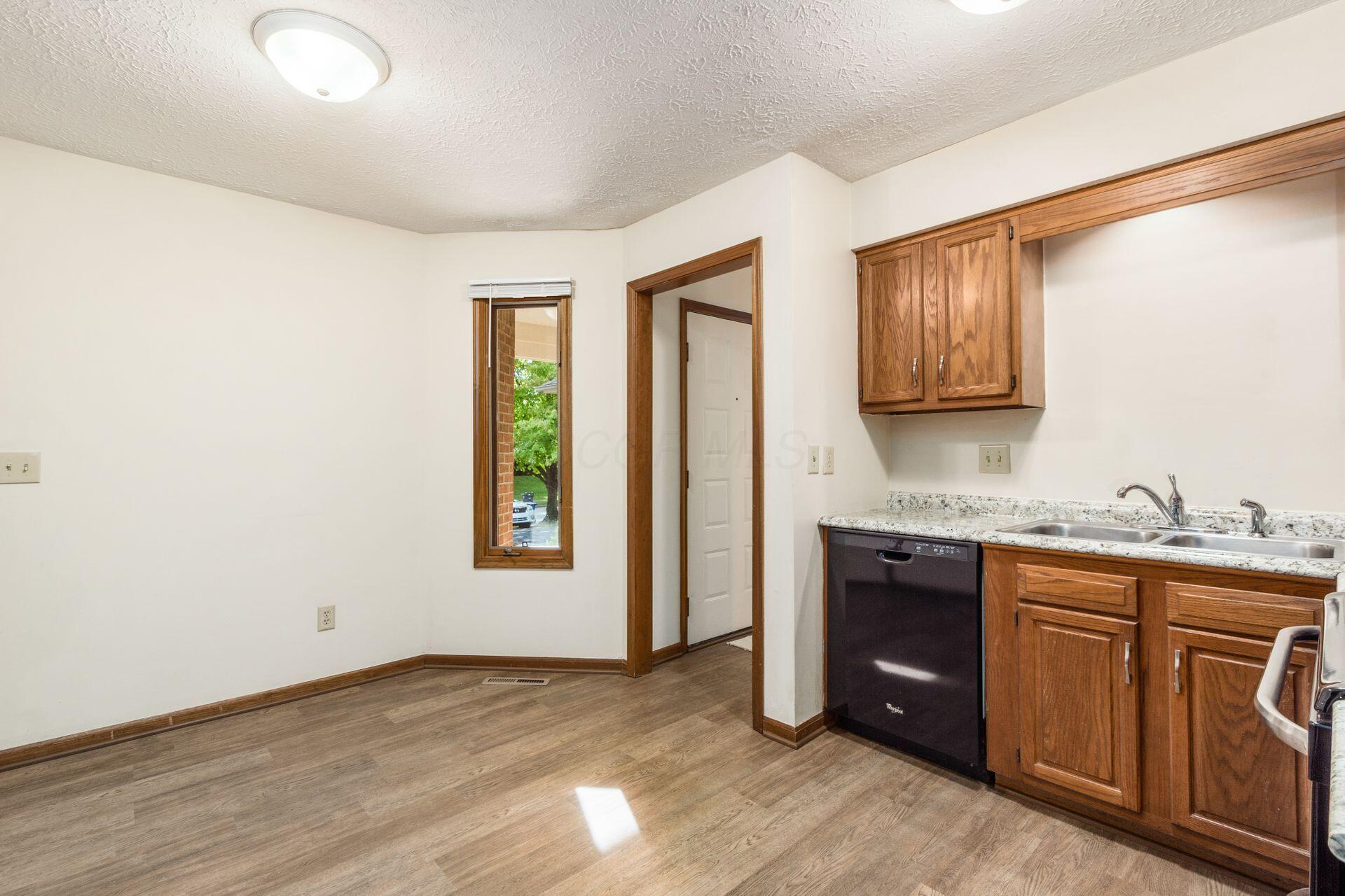 4847 Dierker Road Property Photo 7