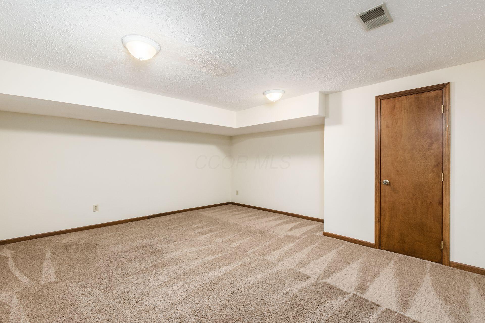 4847 Dierker Road Property Photo 23
