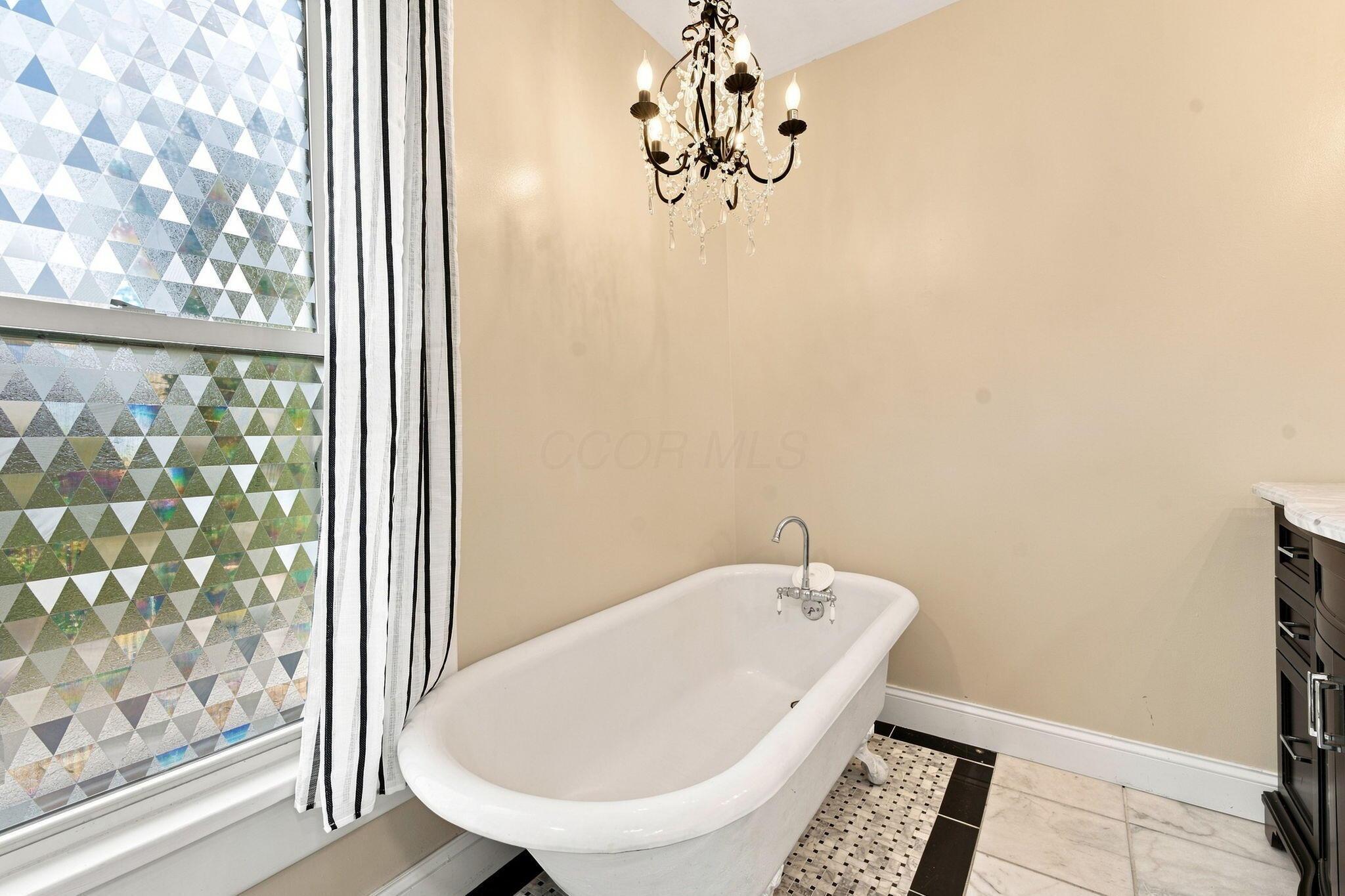 127 W Main Street Property Photo 40