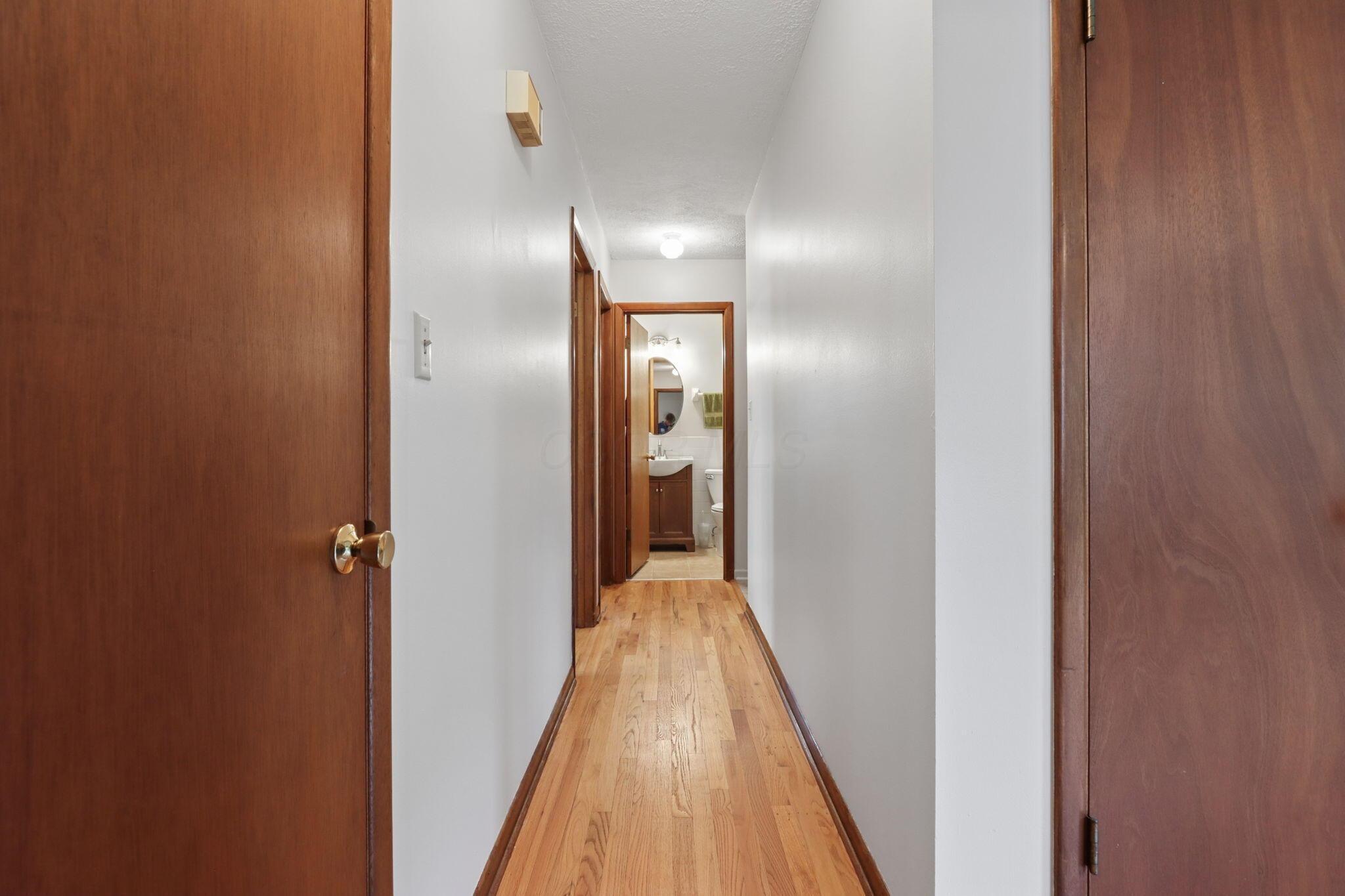 373 Main Street, 373-377 Property Photo 21