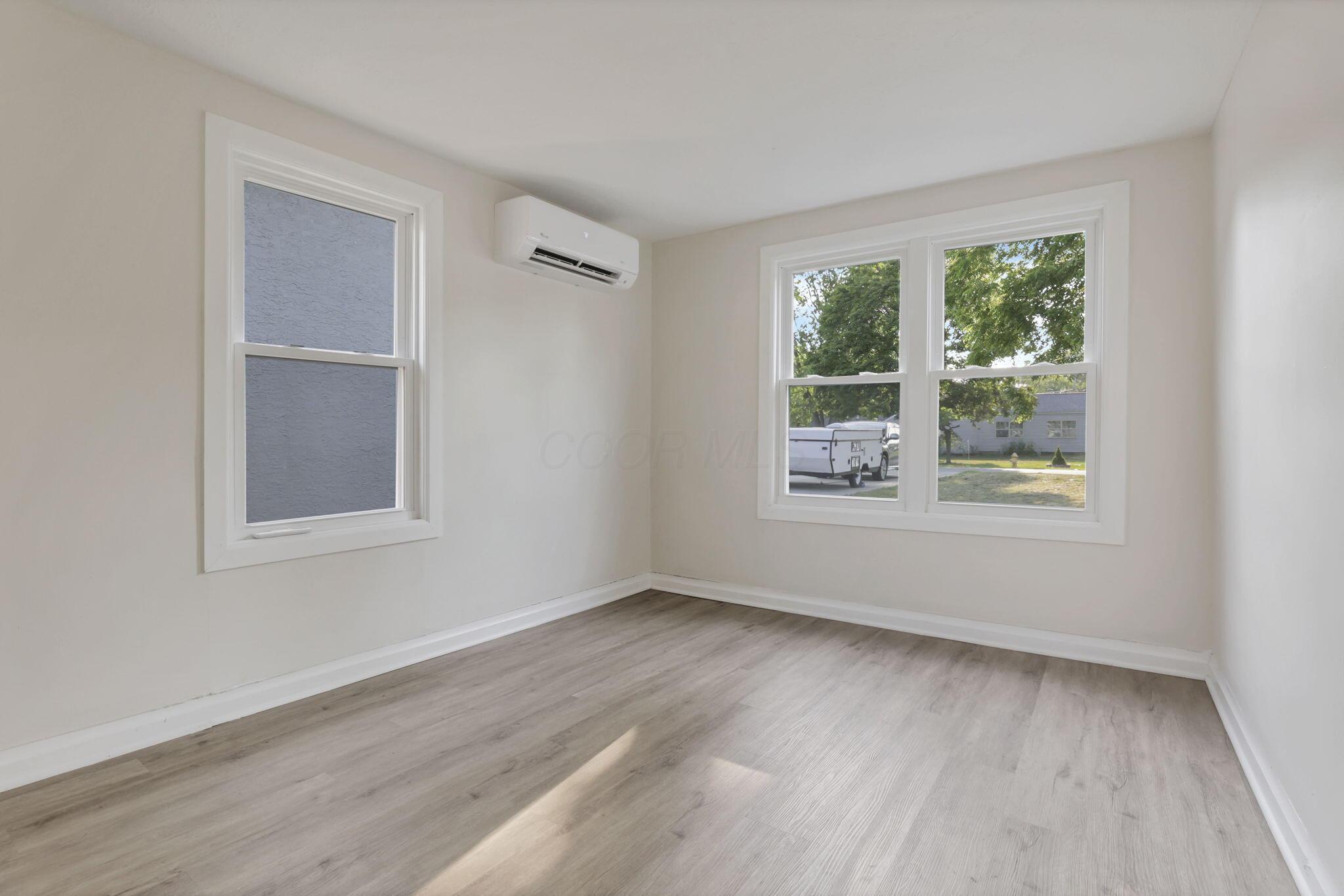 561 Erickson Avenue Property Photo 10