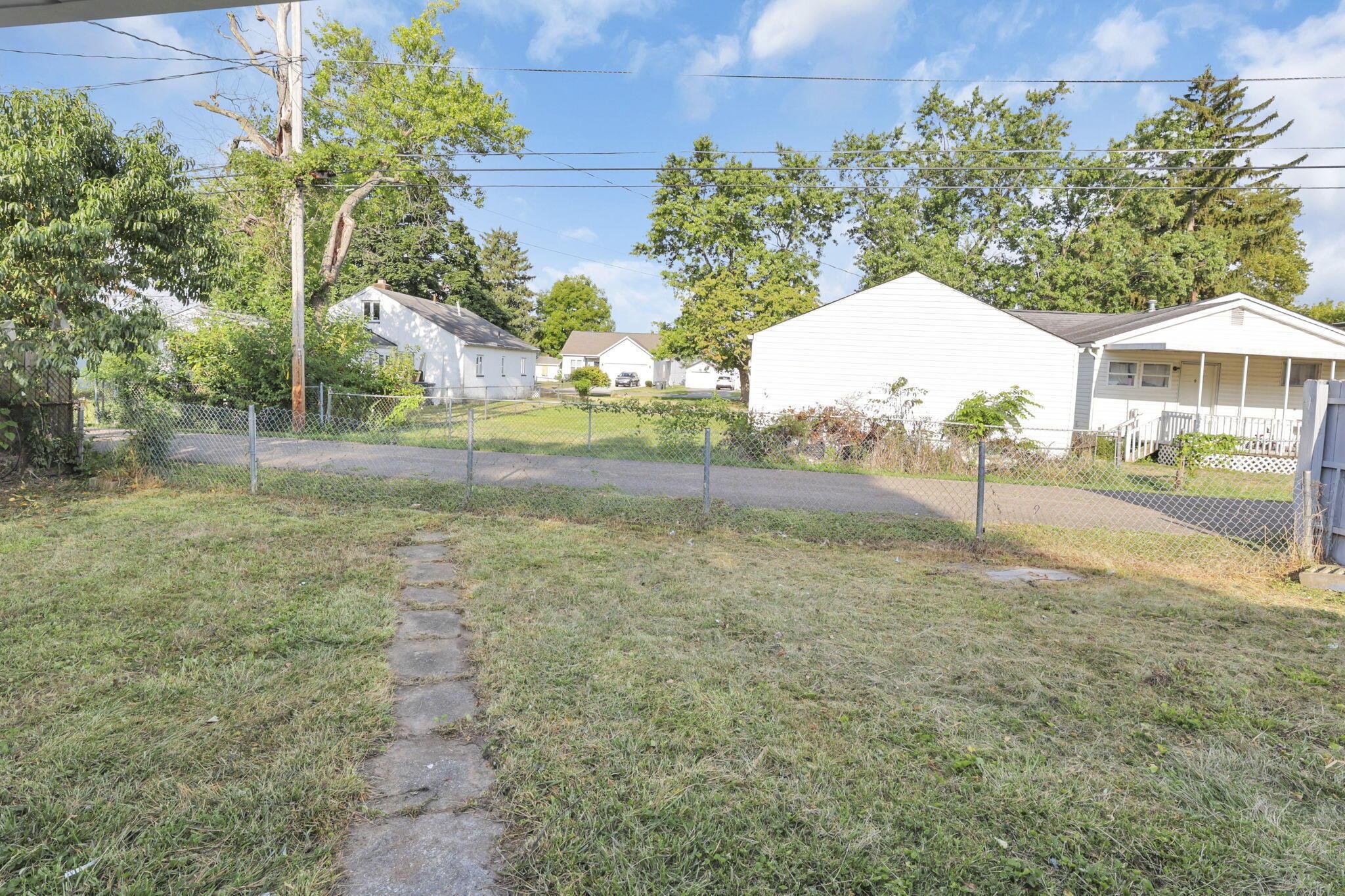 561 Erickson Avenue Property Photo 29