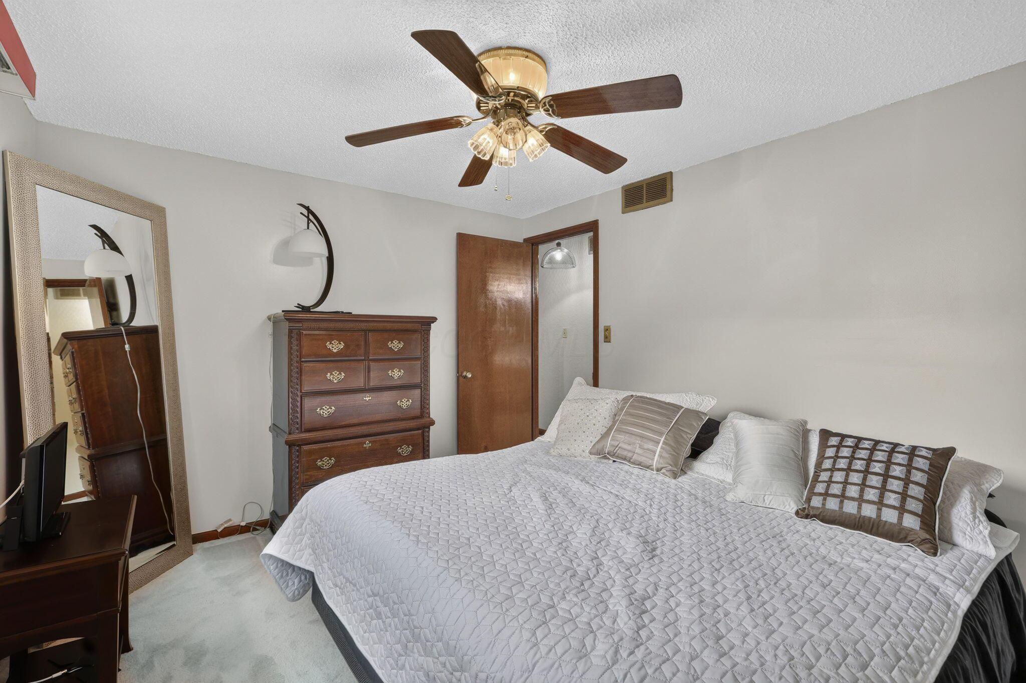 333 Dellfield Way Property Photo 29