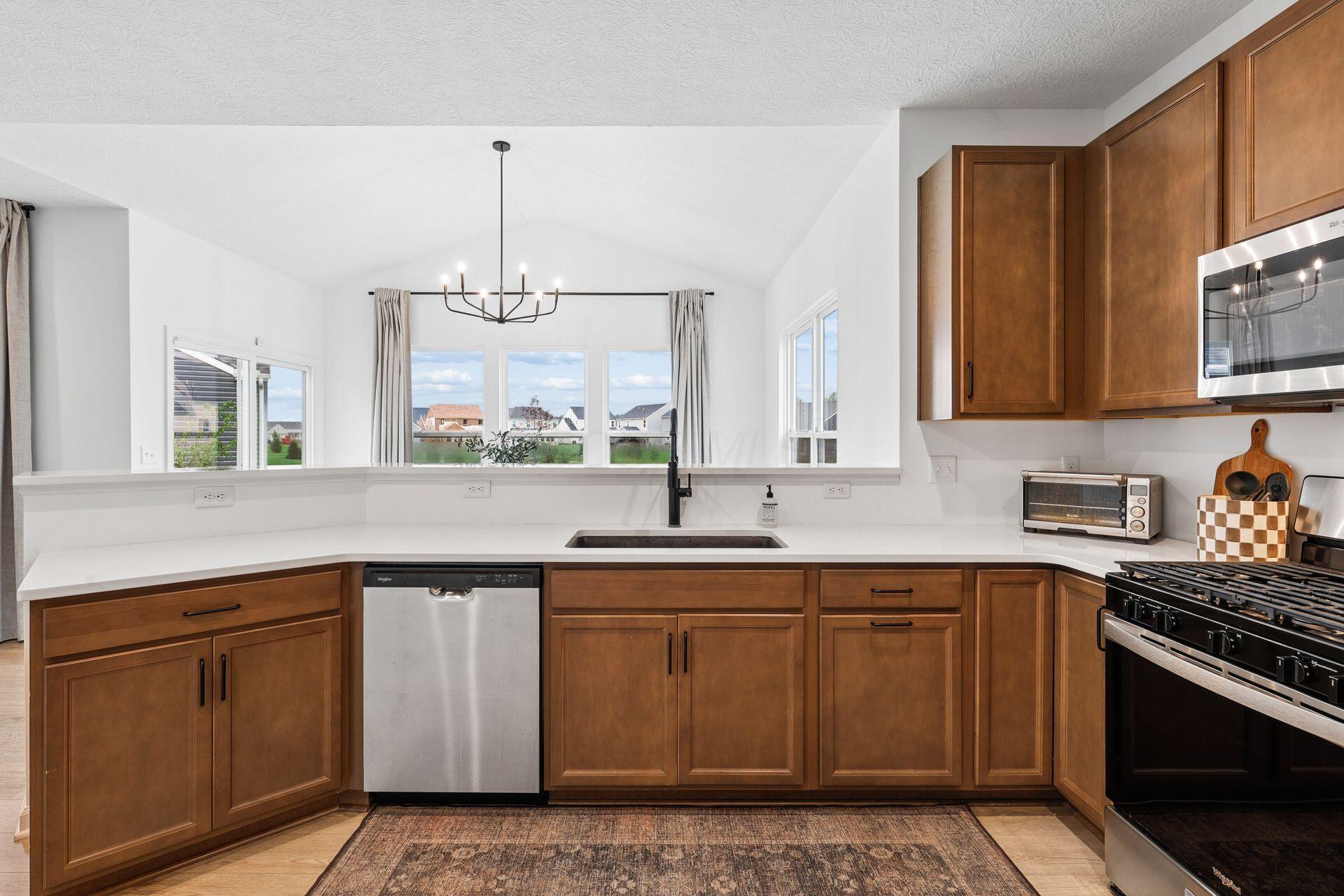 2105 Ashby Way Property Photo 9
