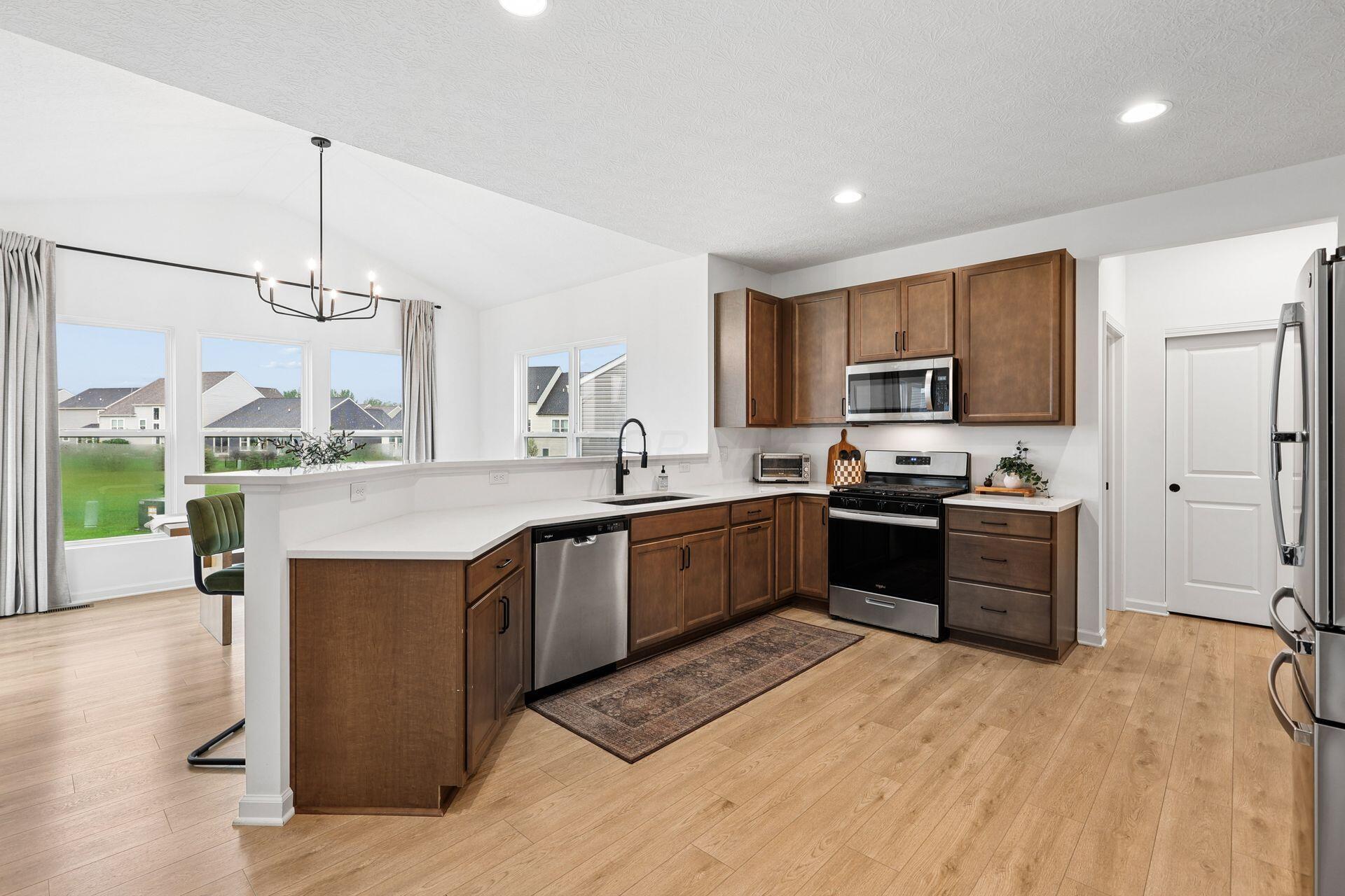 2105 Ashby Way Property Photo 10