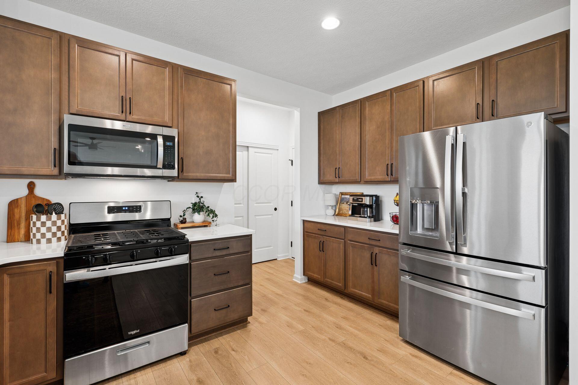 2105 Ashby Way Property Photo 12
