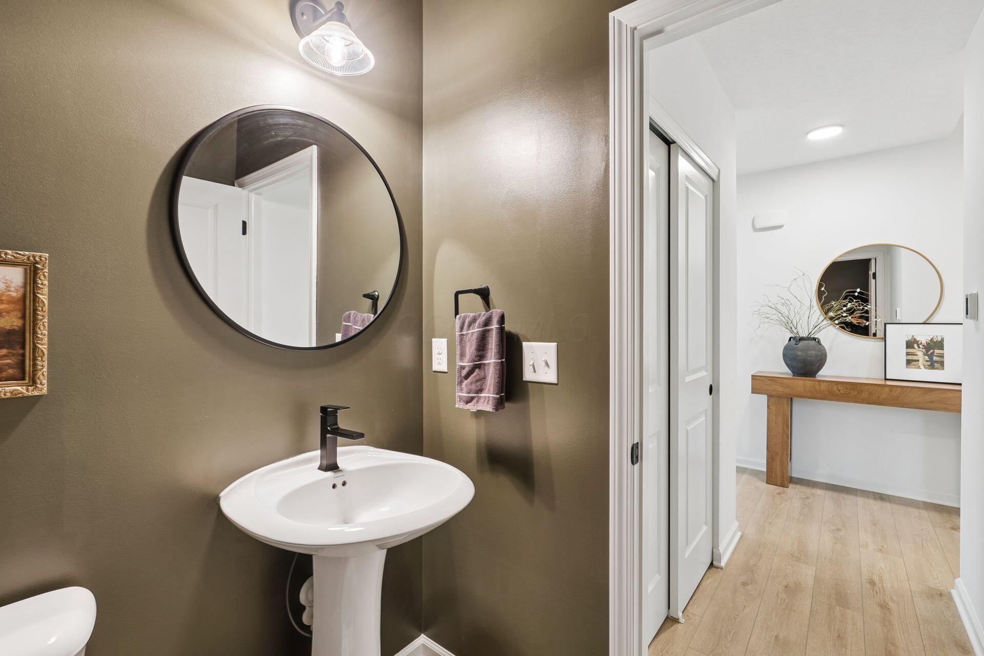 2105 Ashby Way Property Photo 13