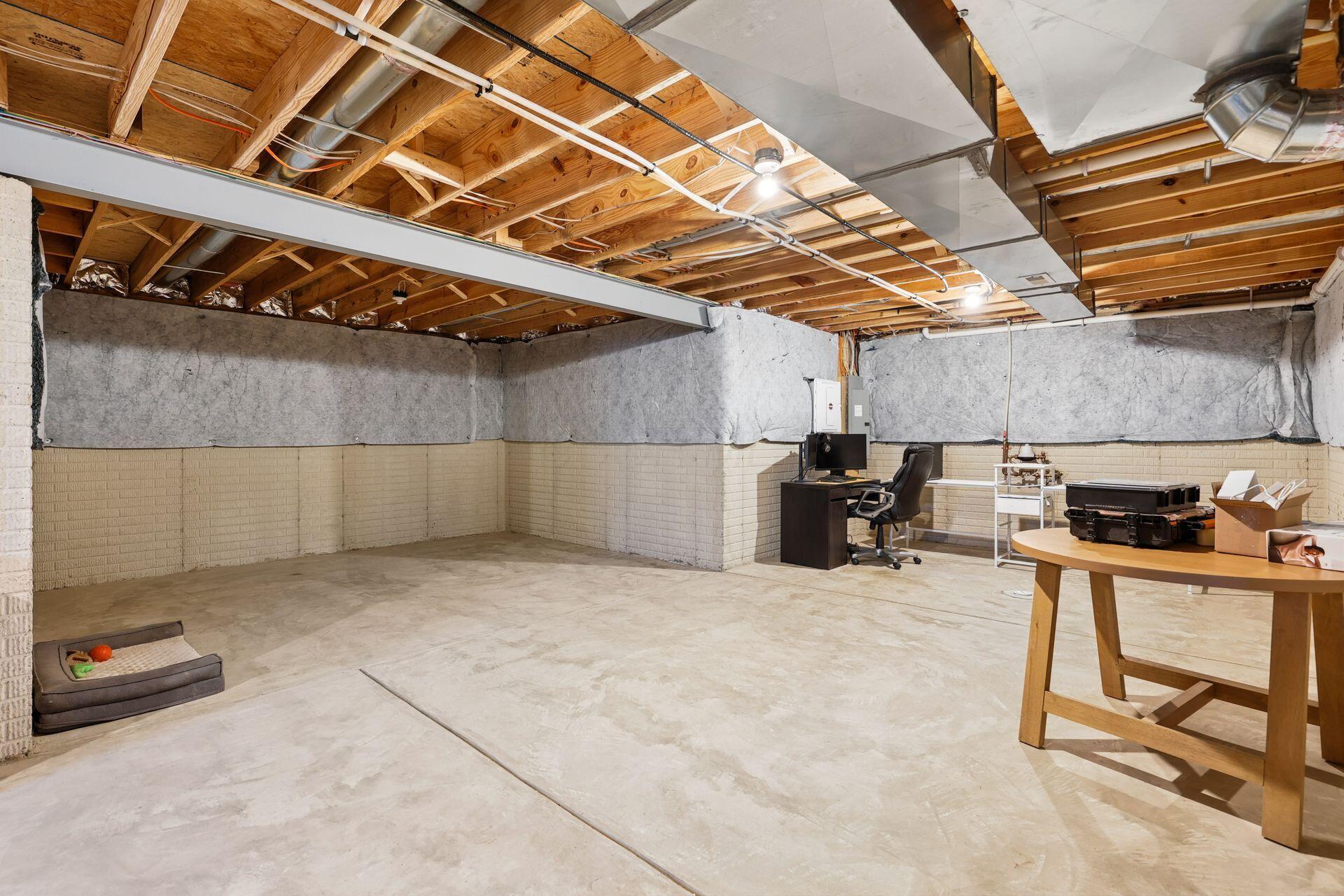 2105 Ashby Way Property Photo 16