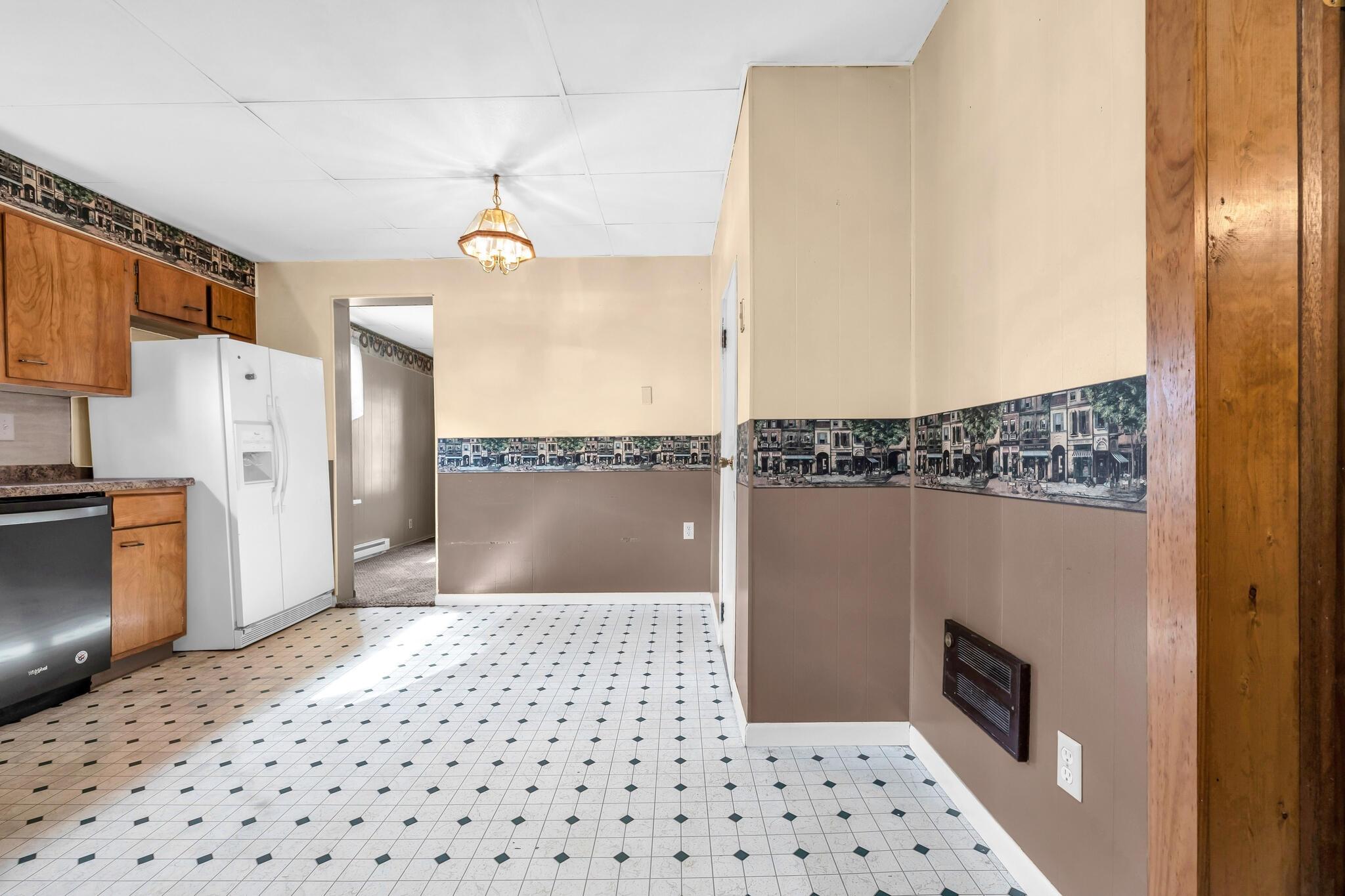 111 S Boggs Street Property Photo 11