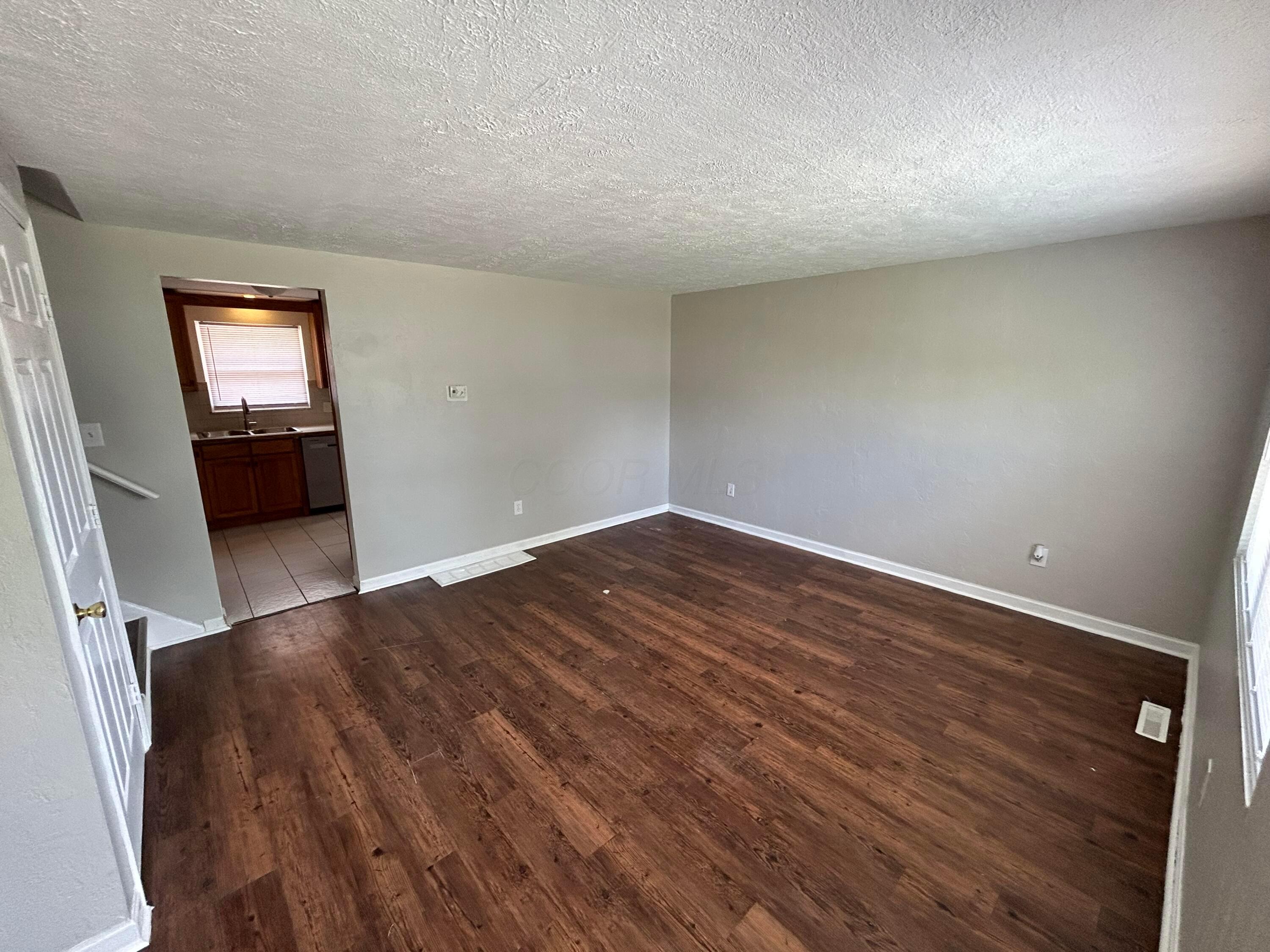 3474 Cadell Road Property Photo 5