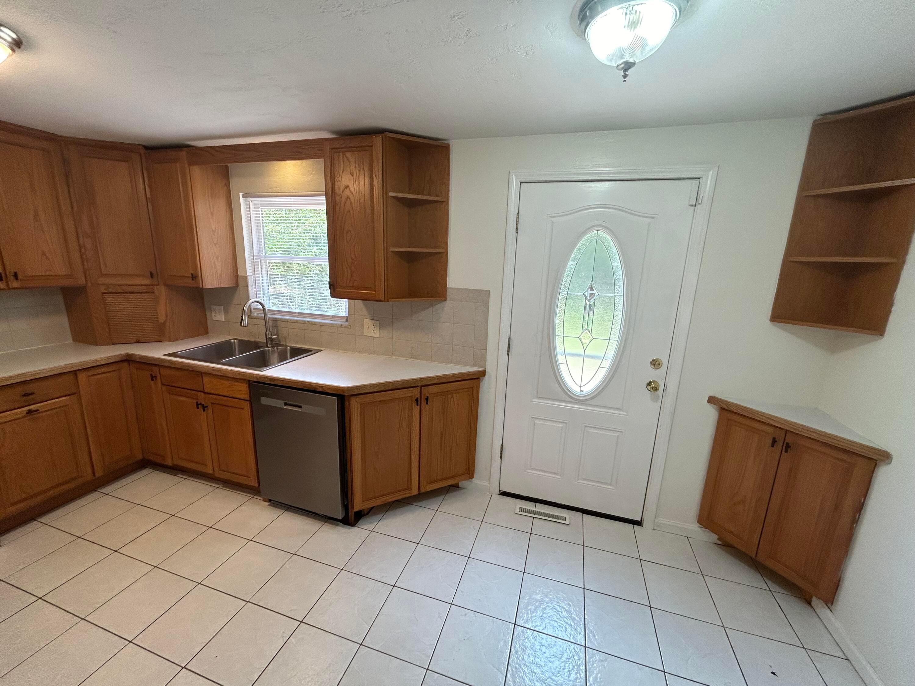 3474 Cadell Road Property Photo 11