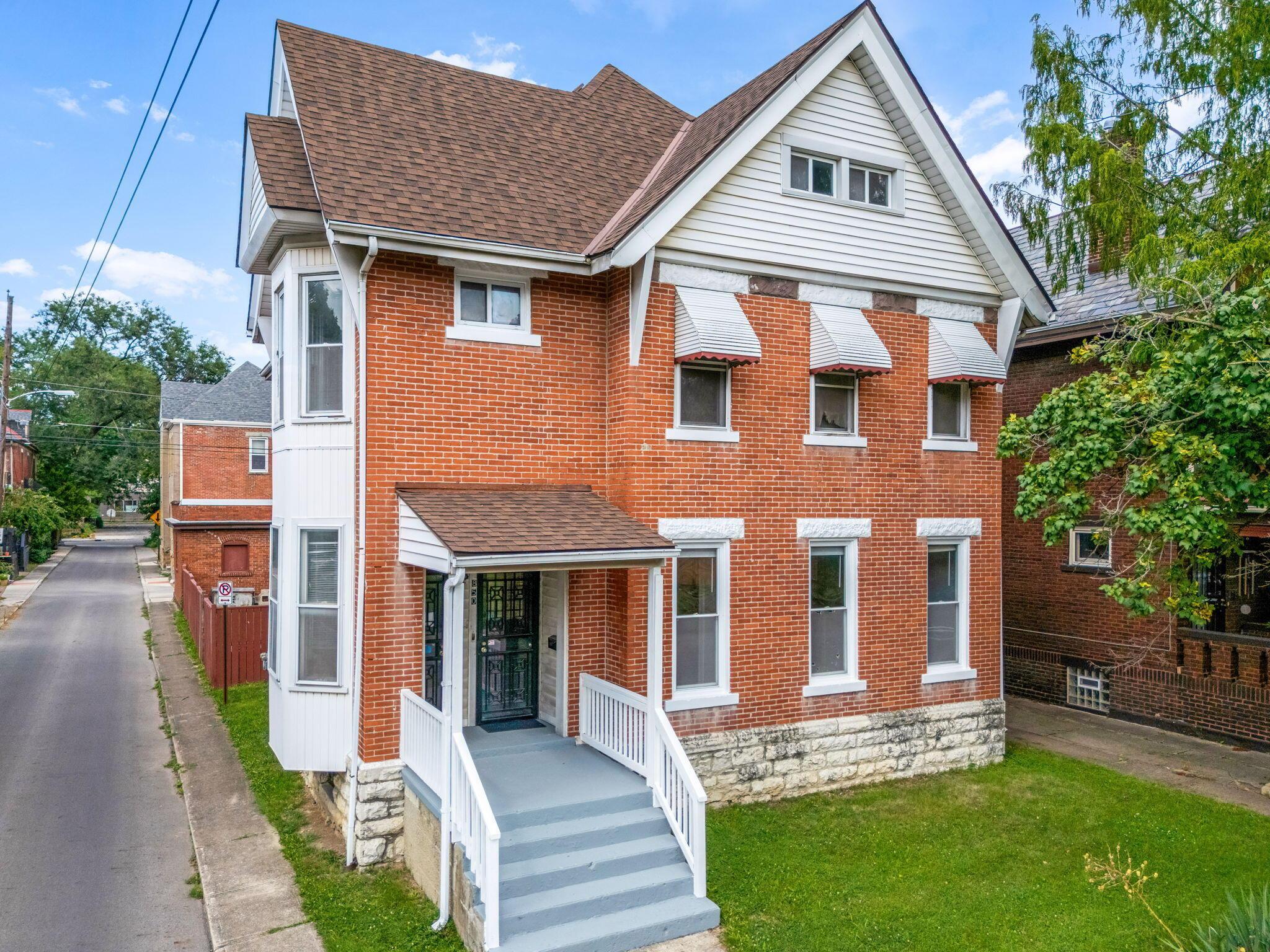 848 Franklin Avenue Property Photo 1