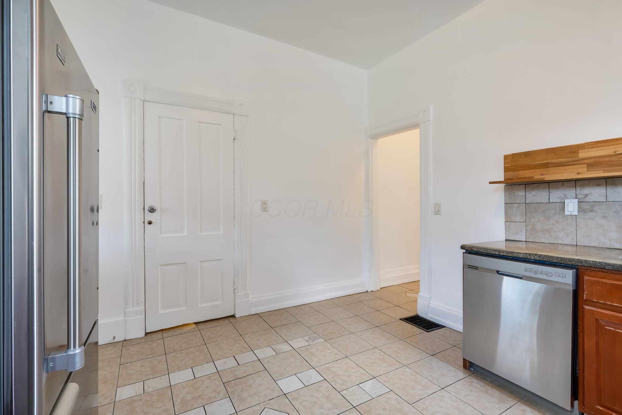 848 Franklin Avenue Property Photo 43