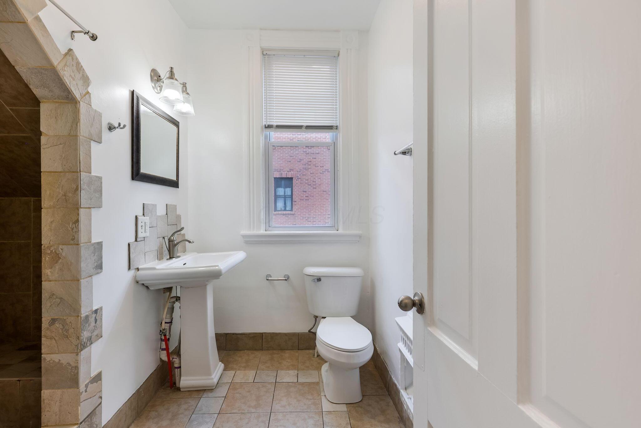 848 Franklin Avenue Property Photo 47