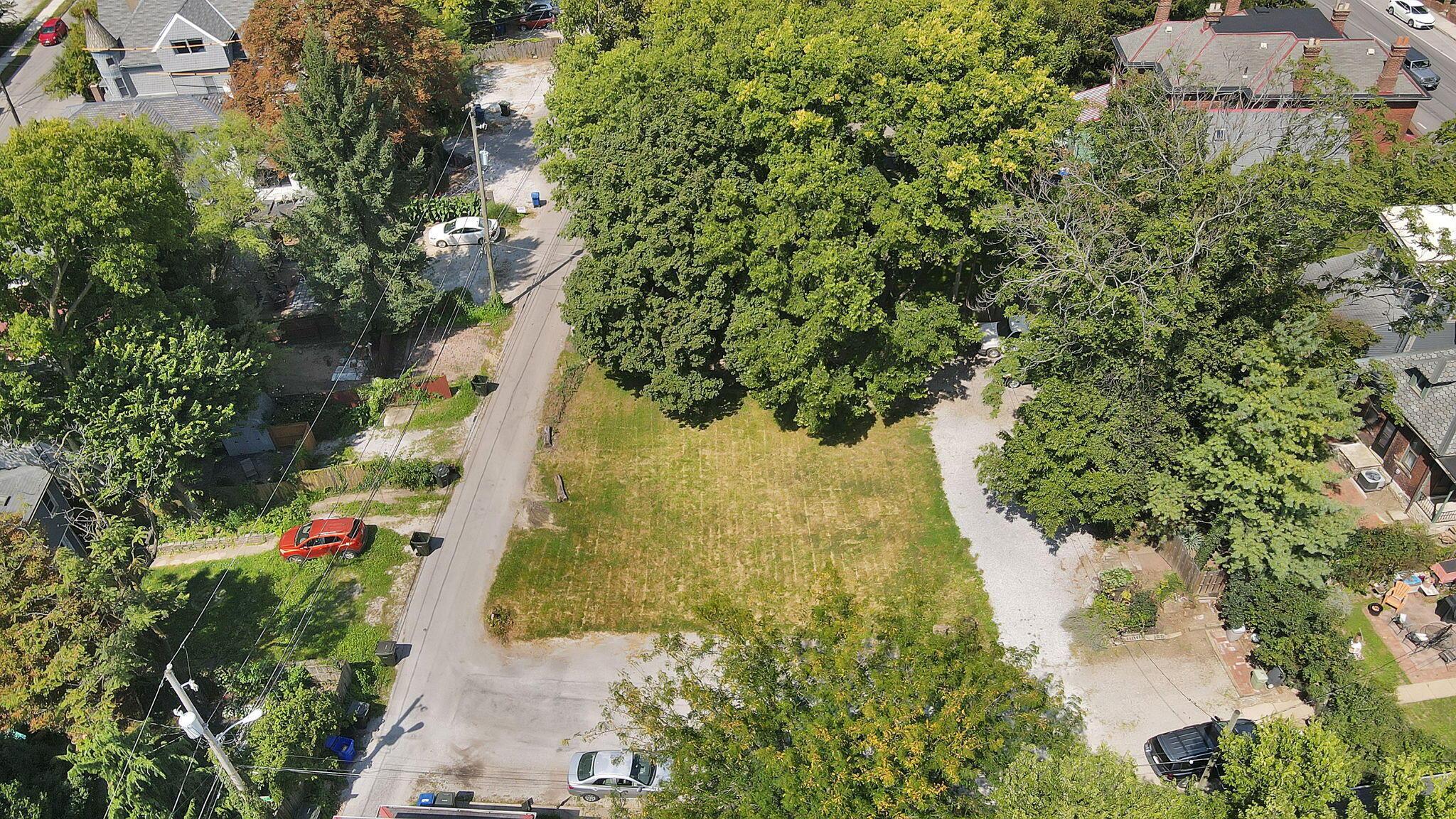 96 Hull Street Property Photo 3