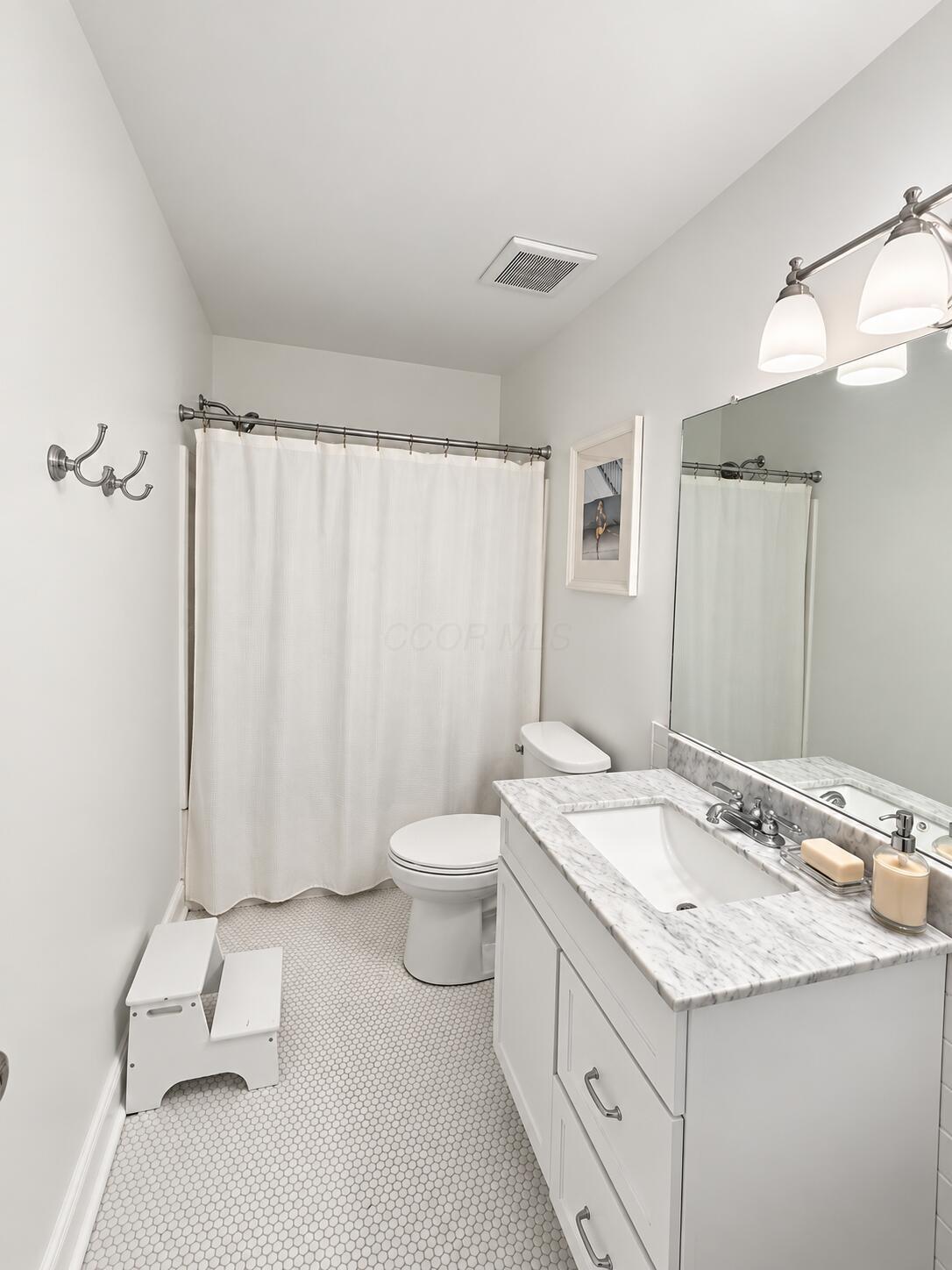 3084 Hillrose Drive Property Photo 7
