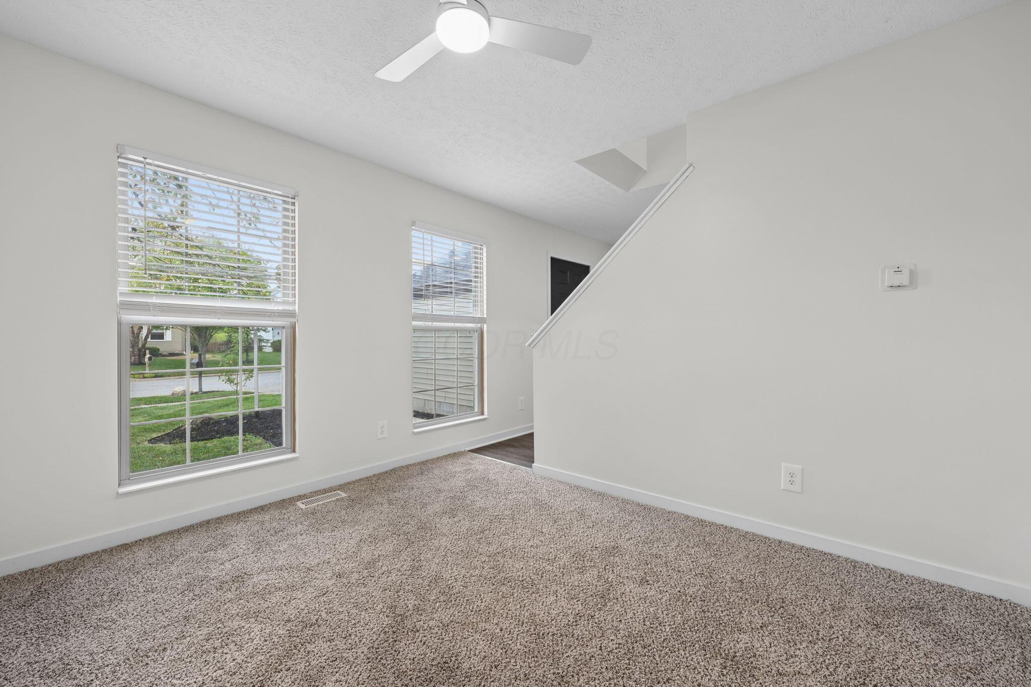 54 Purple Finch Loop Property Photo 9