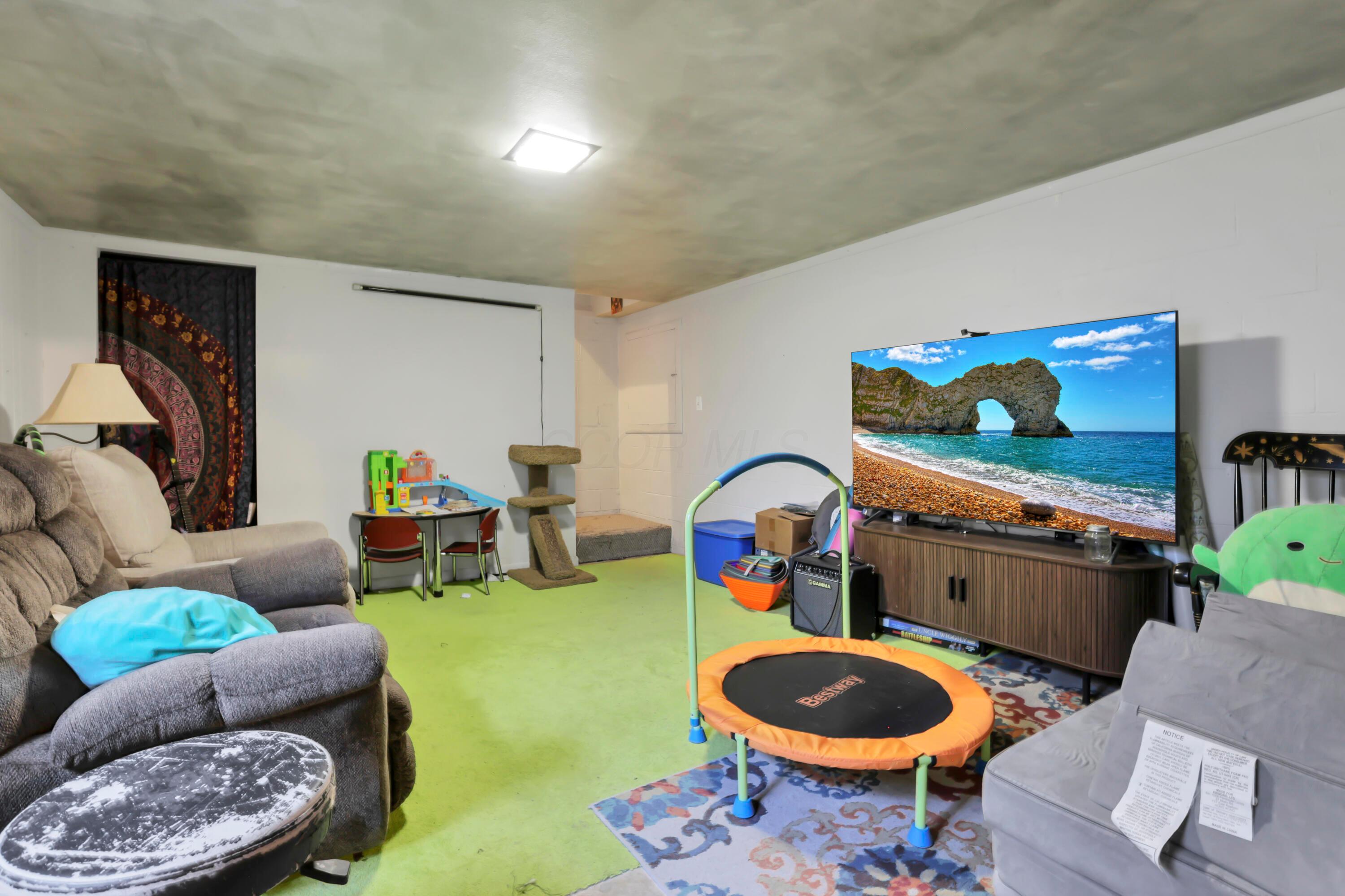 828 Wiltshire Road Property Photo 30