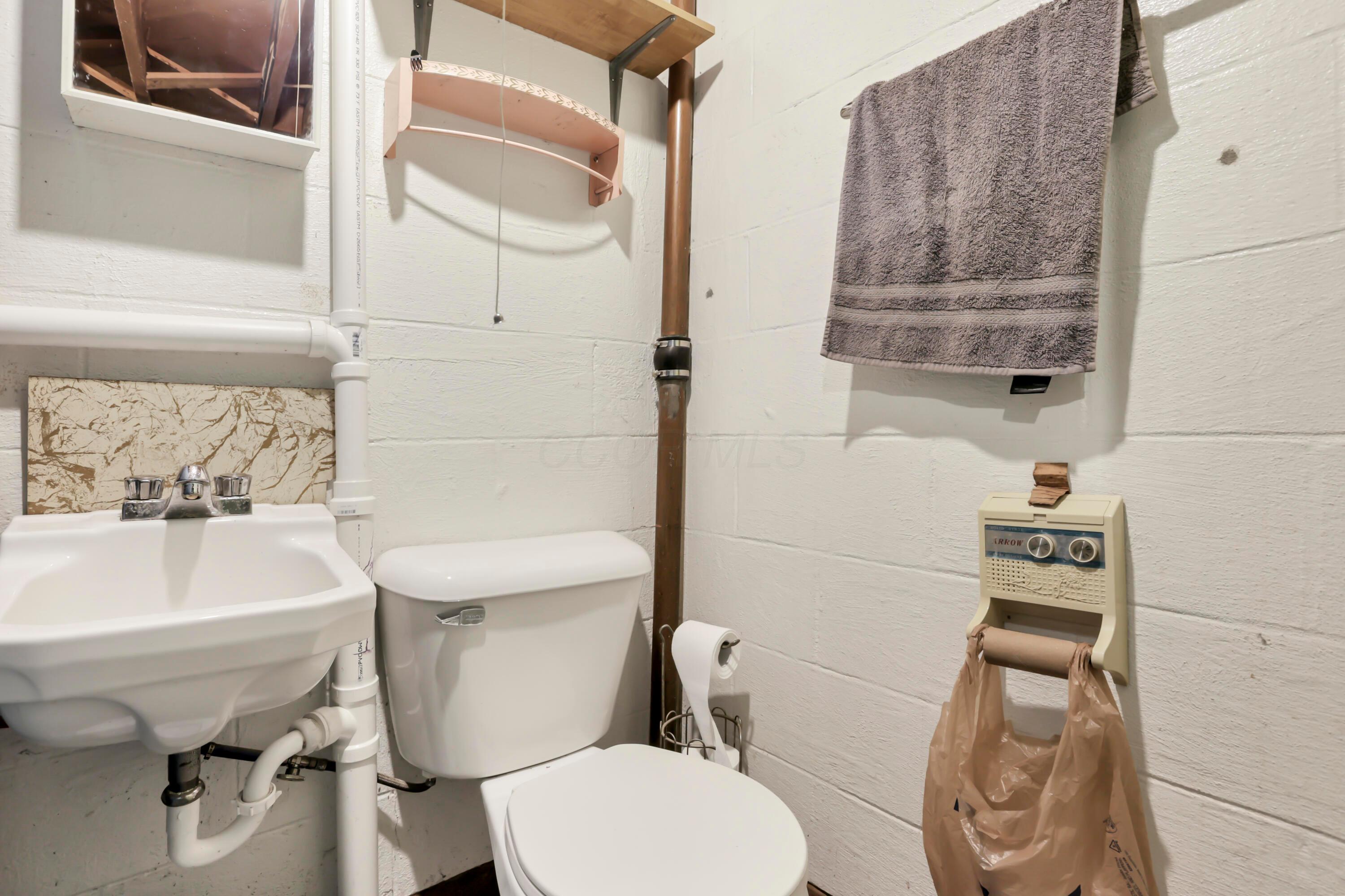 828 Wiltshire Road Property Photo 32