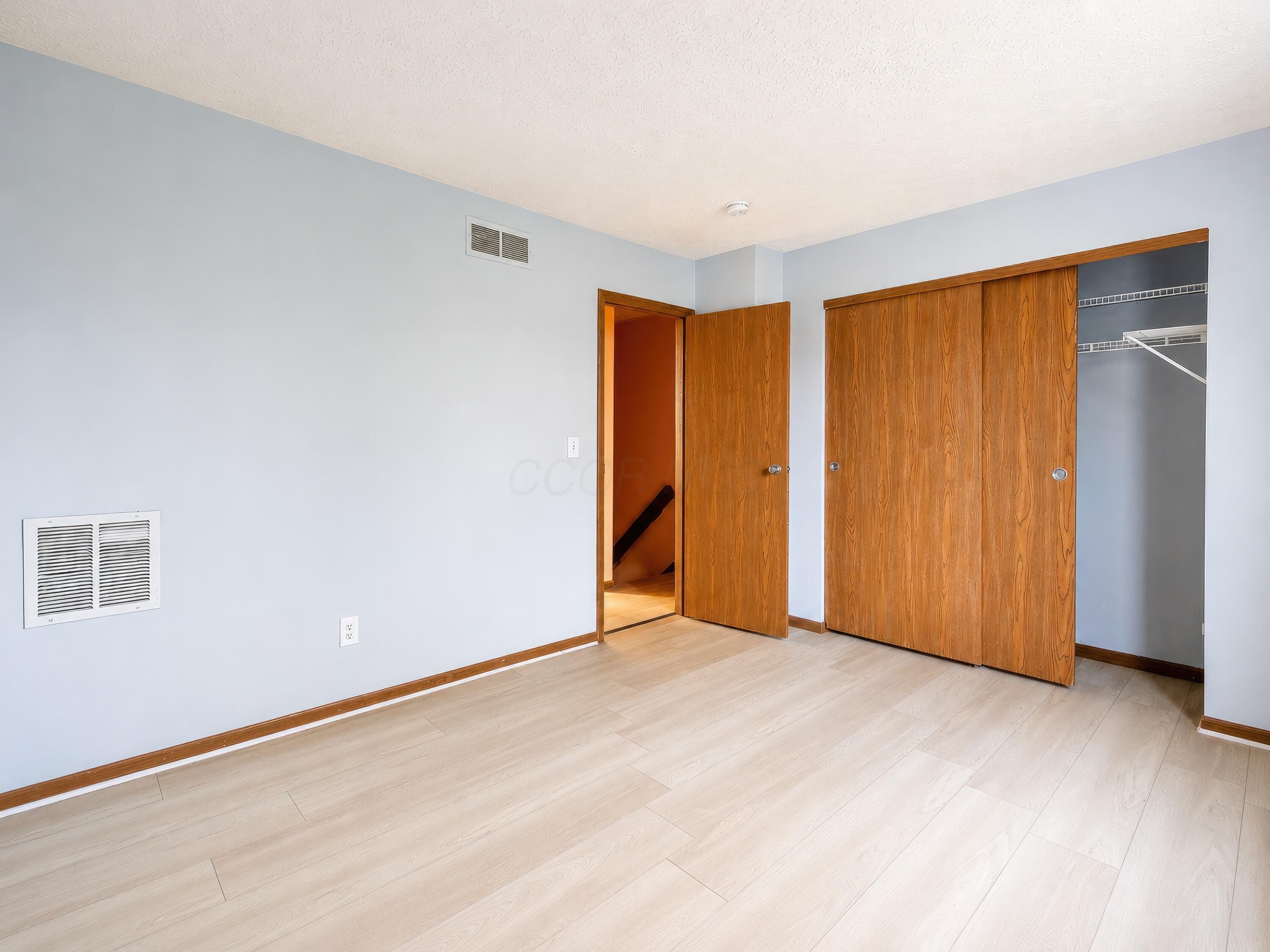 238 Macfalls Way, 87c Property Photo 13