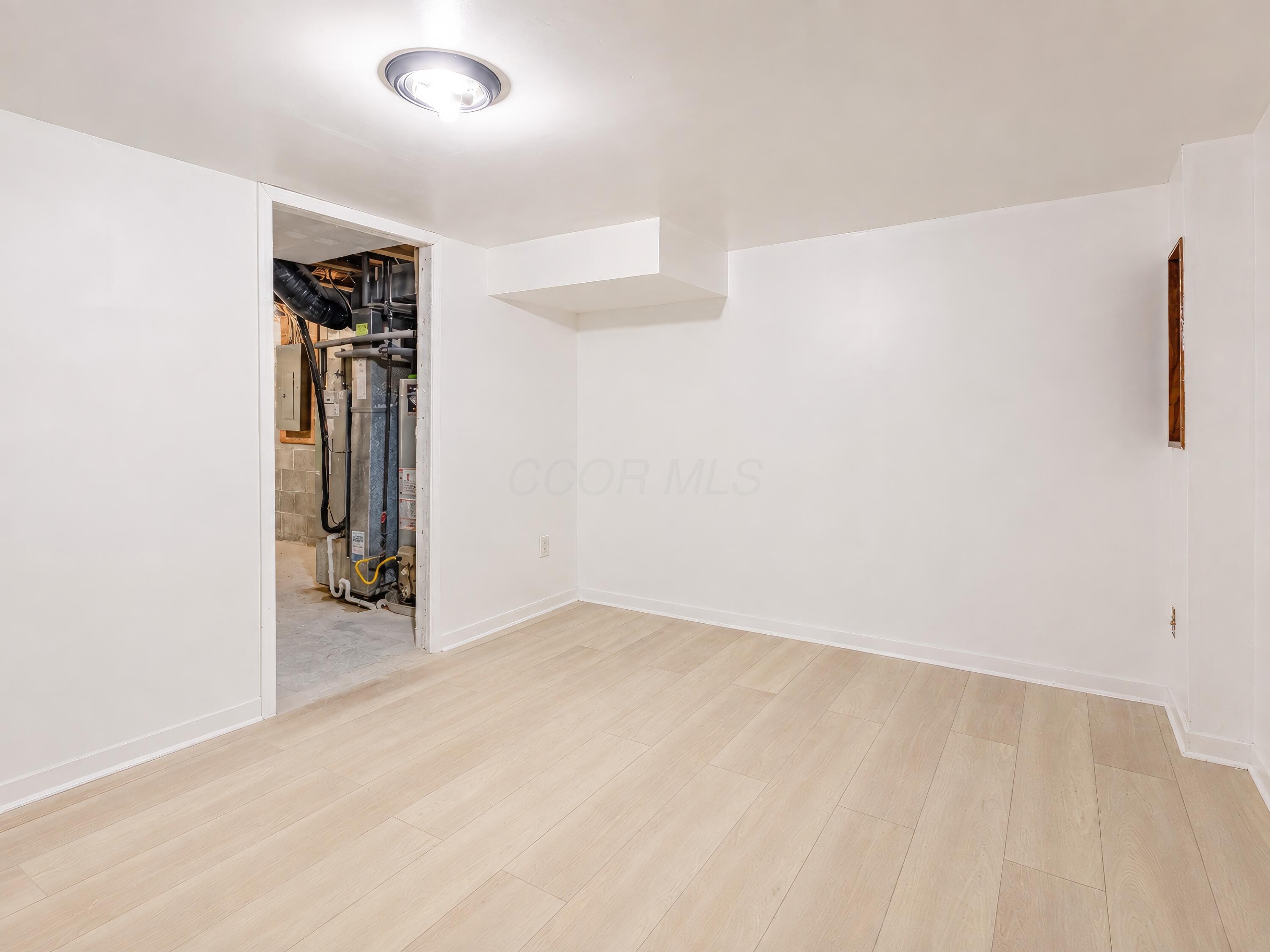 238 Macfalls Way, 87c Property Photo 17