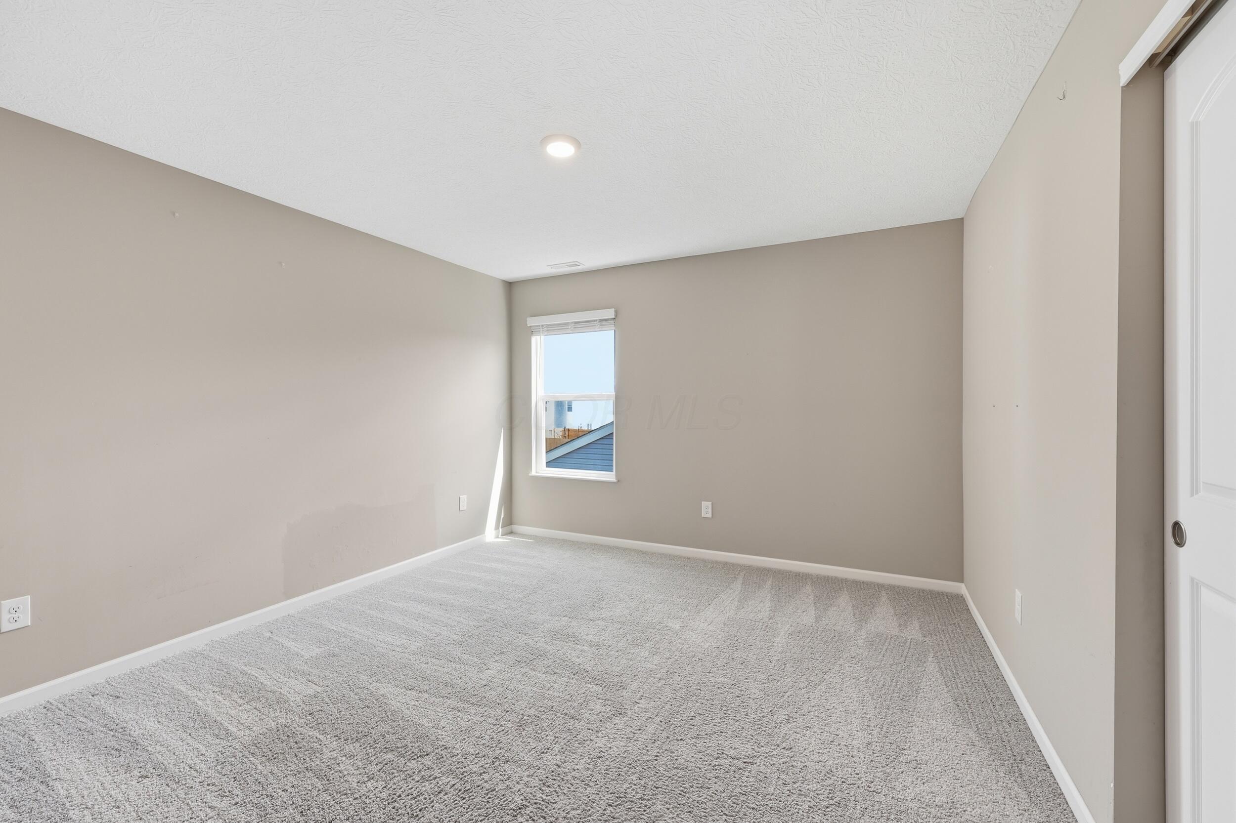 5560 Bamberg Drive Property Photo 15