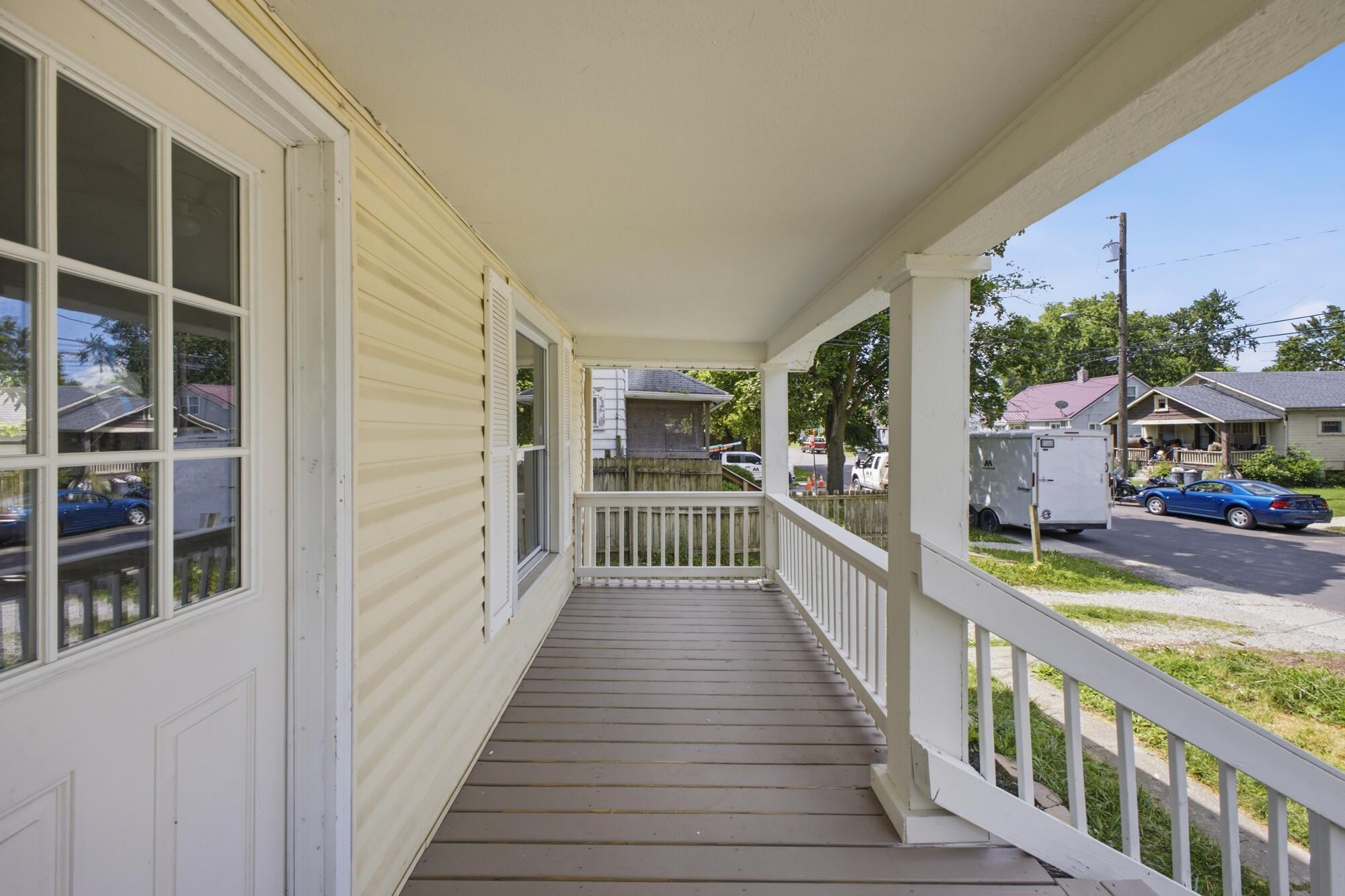 738 Windsor Street Property Photo 5