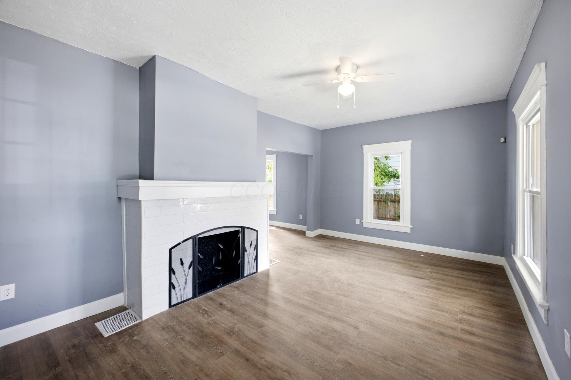 738 Windsor Street Property Photo 6
