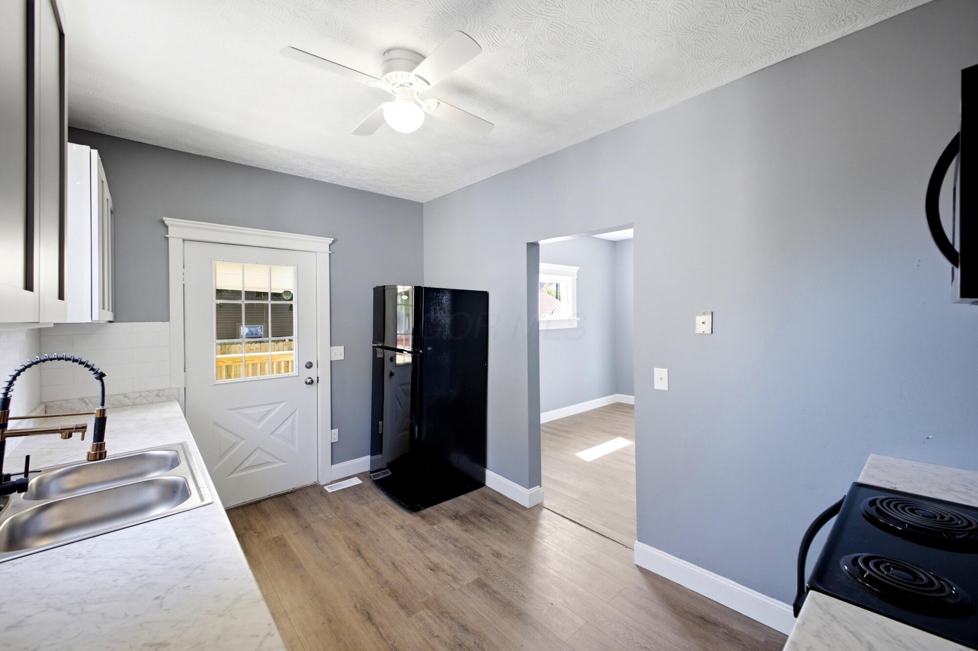738 Windsor Street Property Photo 14