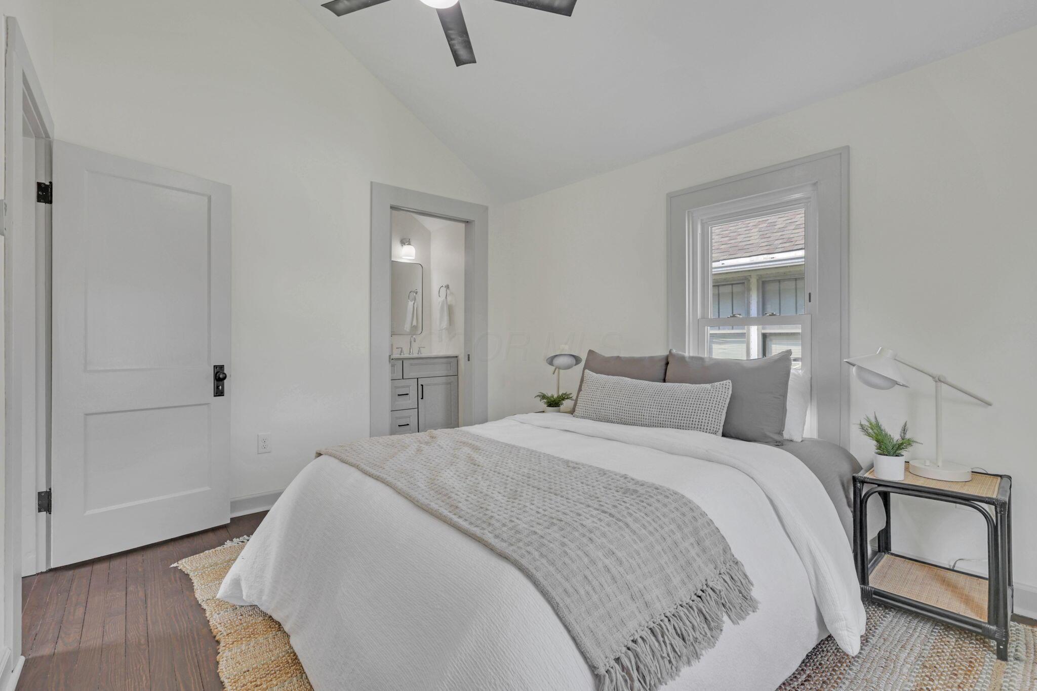 272 E Markison Avenue Property Photo 22