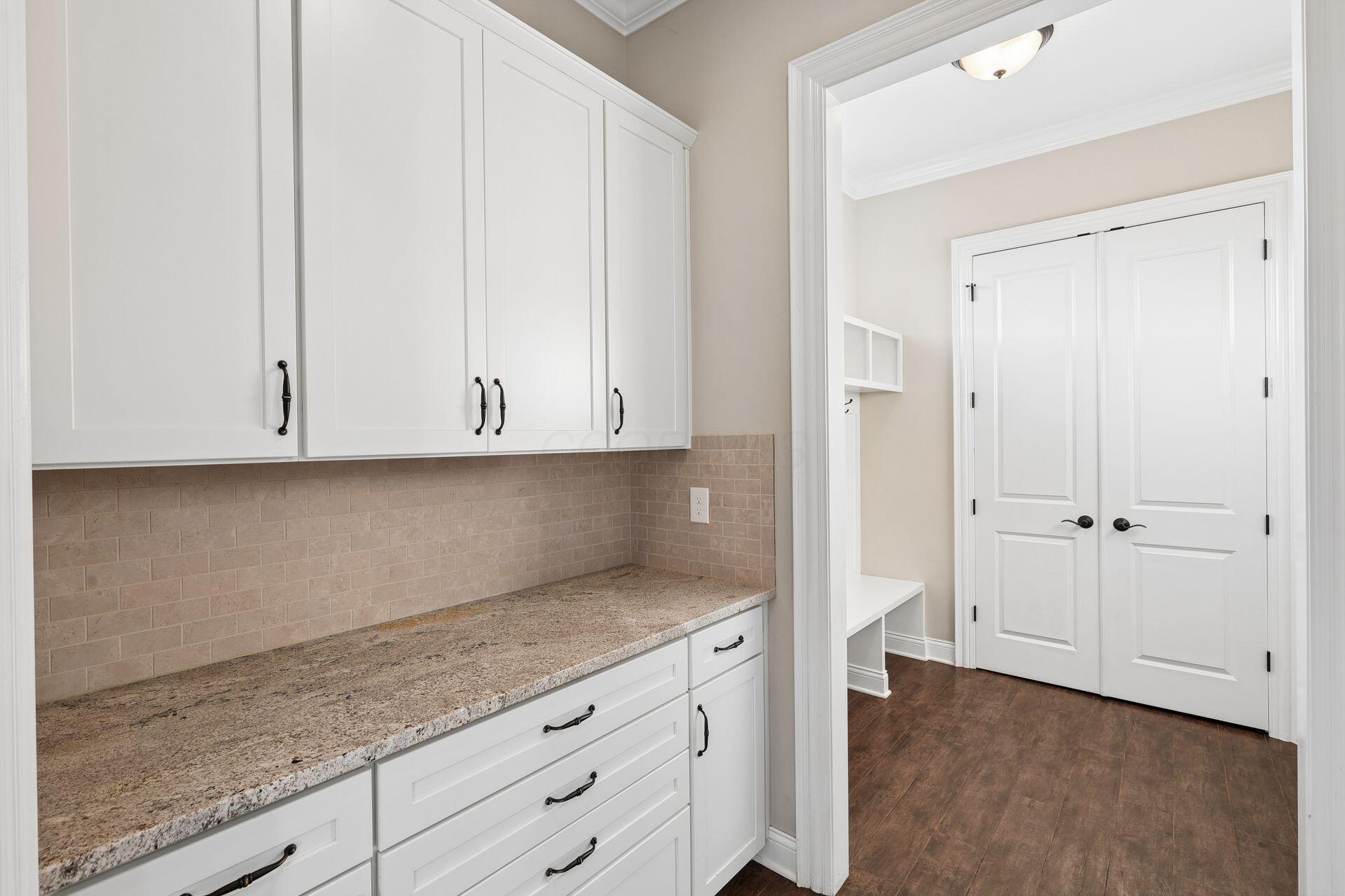2893 Highland Woods Boulevard Property Photo 23