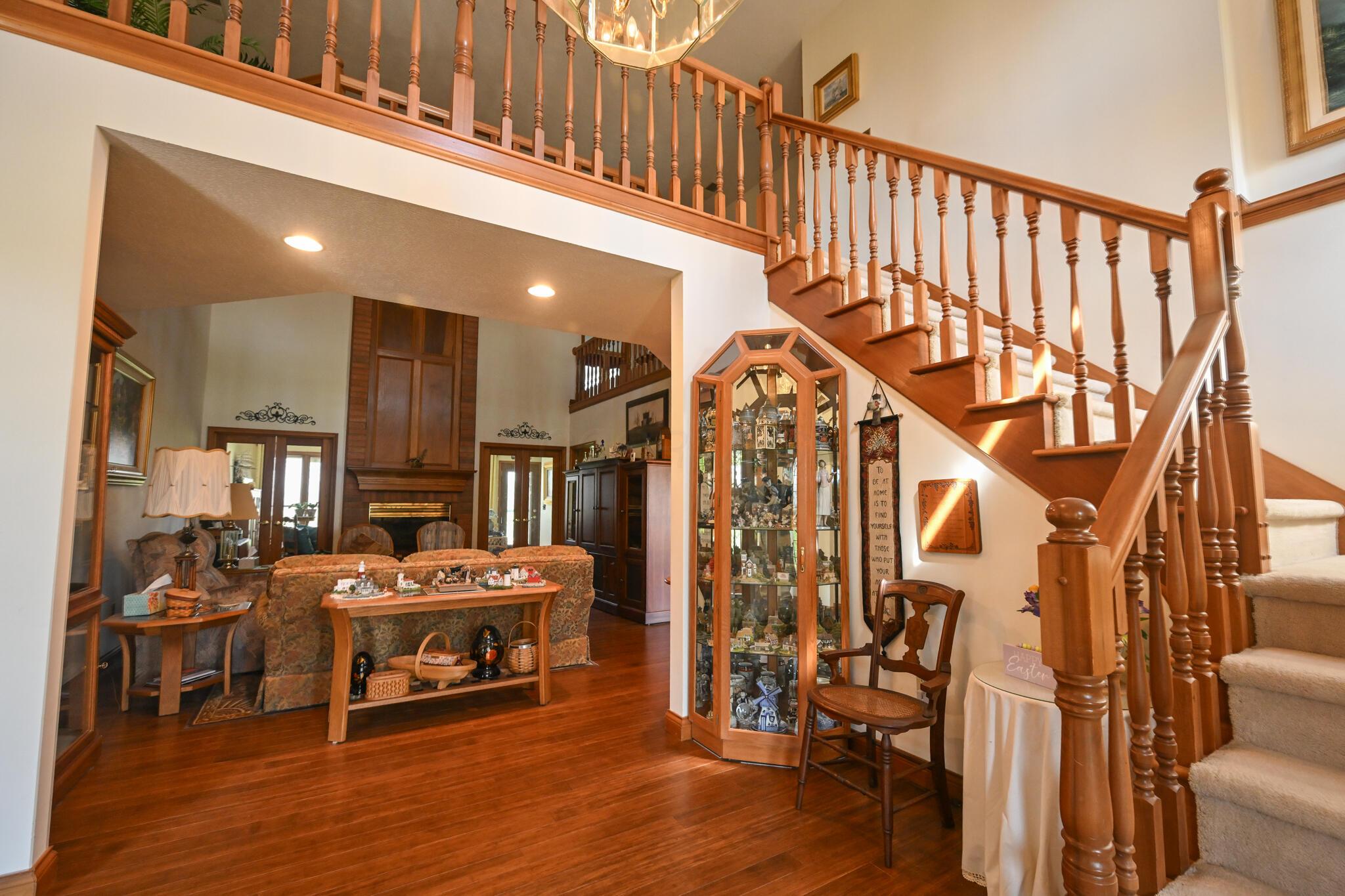 2633 Sugar Tree Trail Property Photo 4