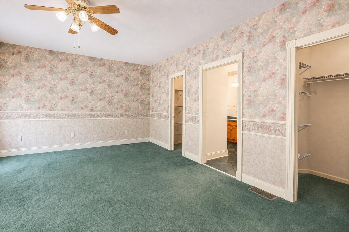 740 King Beach Drive Property Photo 38