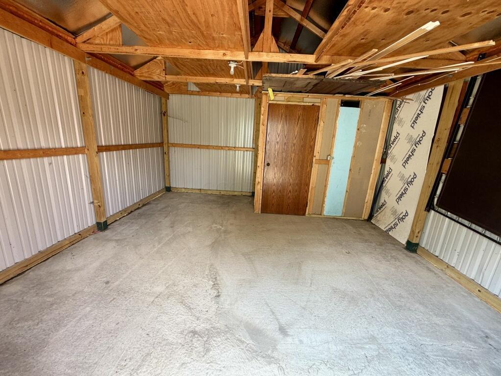 5724 Old Logan Road Se Property Photo 7
