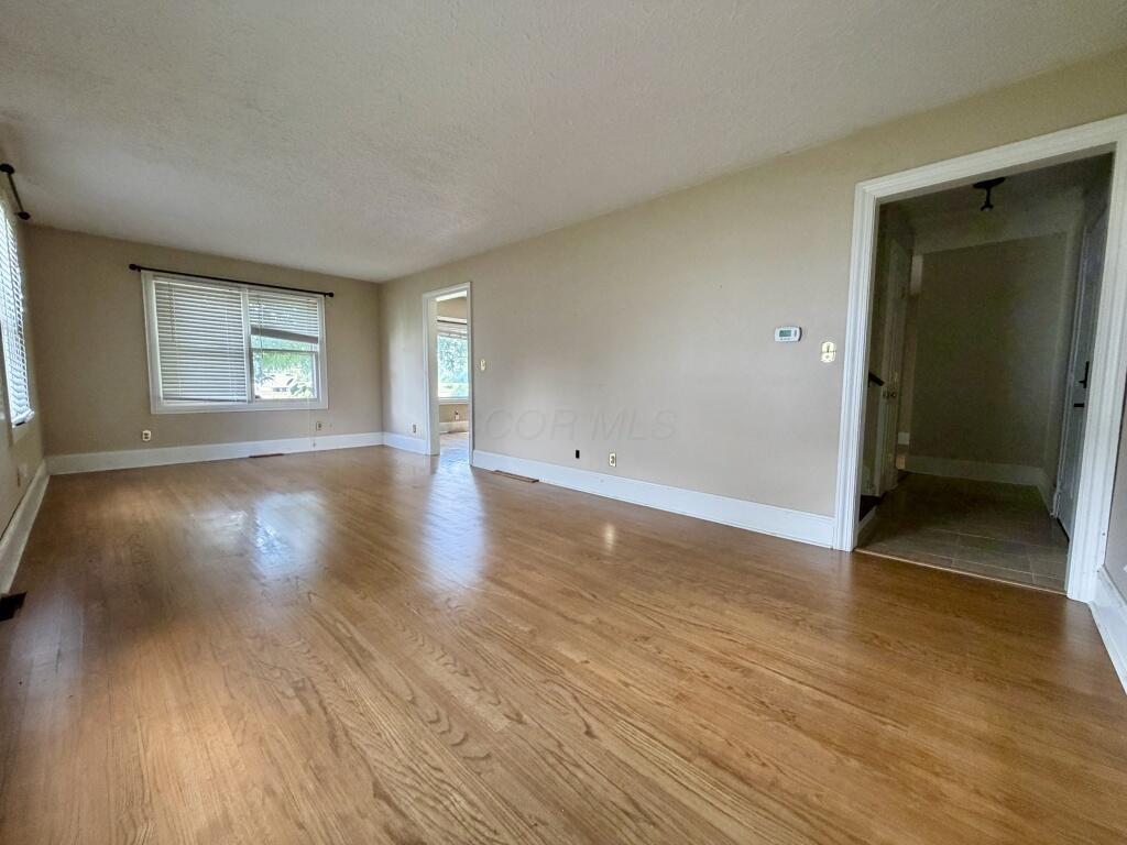 5724 Old Logan Road Se Property Photo 12