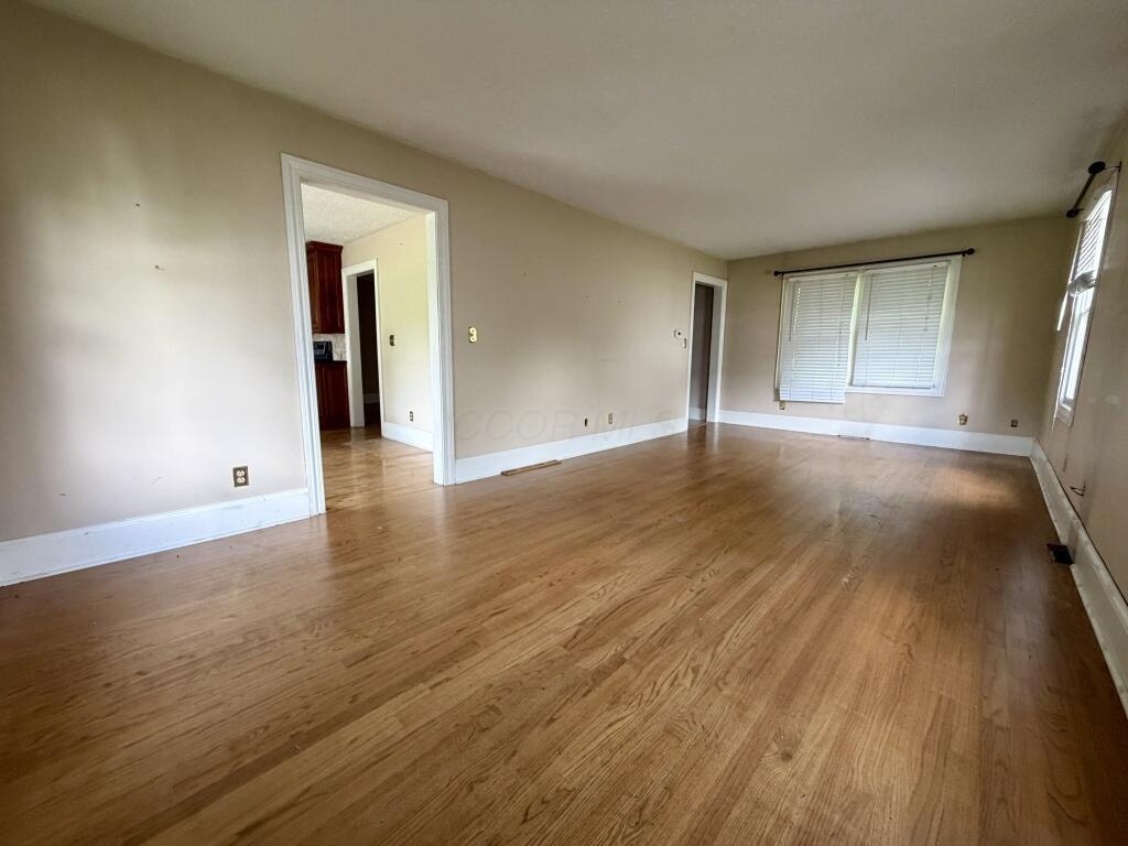 5724 Old Logan Road Se Property Photo 14