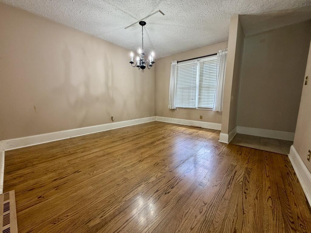 5724 Old Logan Road Se Property Photo 15