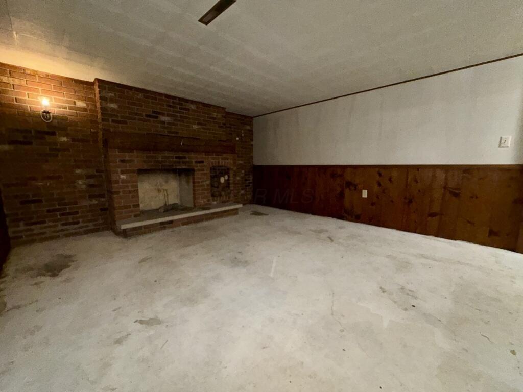 5724 Old Logan Road Se Property Photo 24