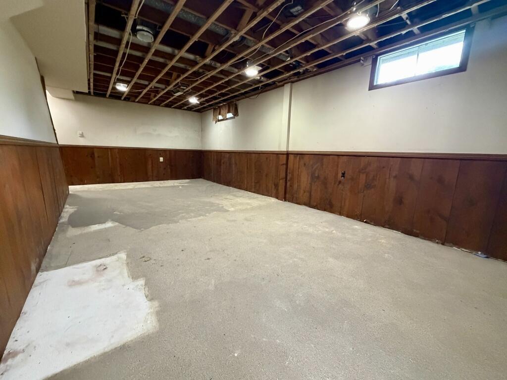 5724 Old Logan Road Se Property Photo 26