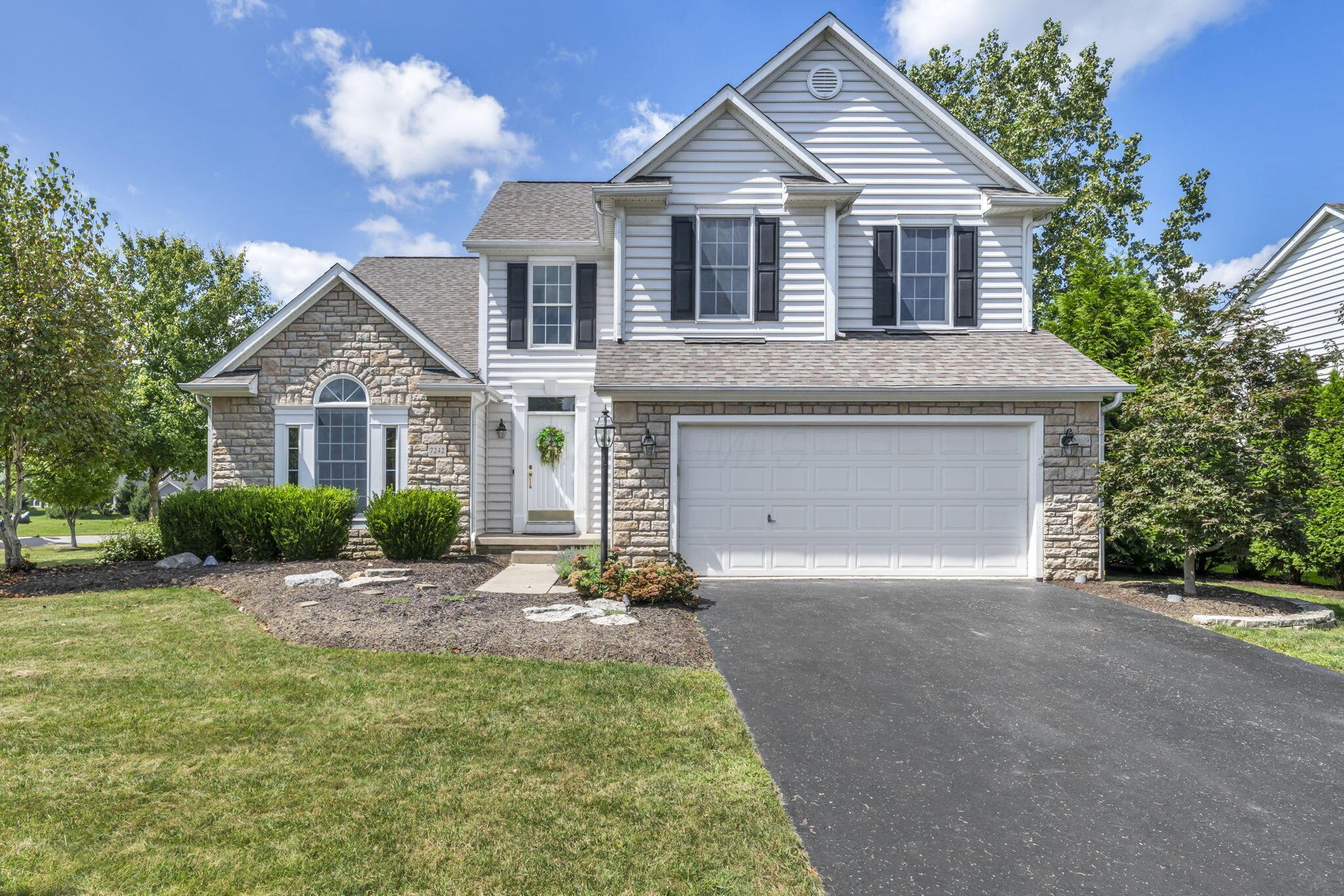 7242 Scioto Parkway Property Photo 1